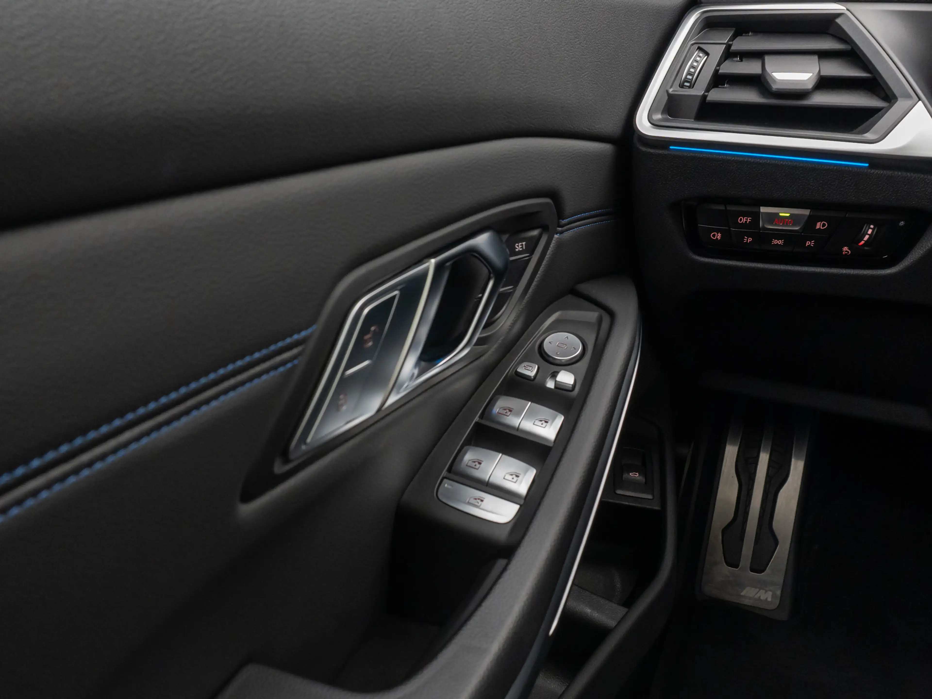 BMW 340 Kamera Panorama HUD DAB H K Individual — photo 36
