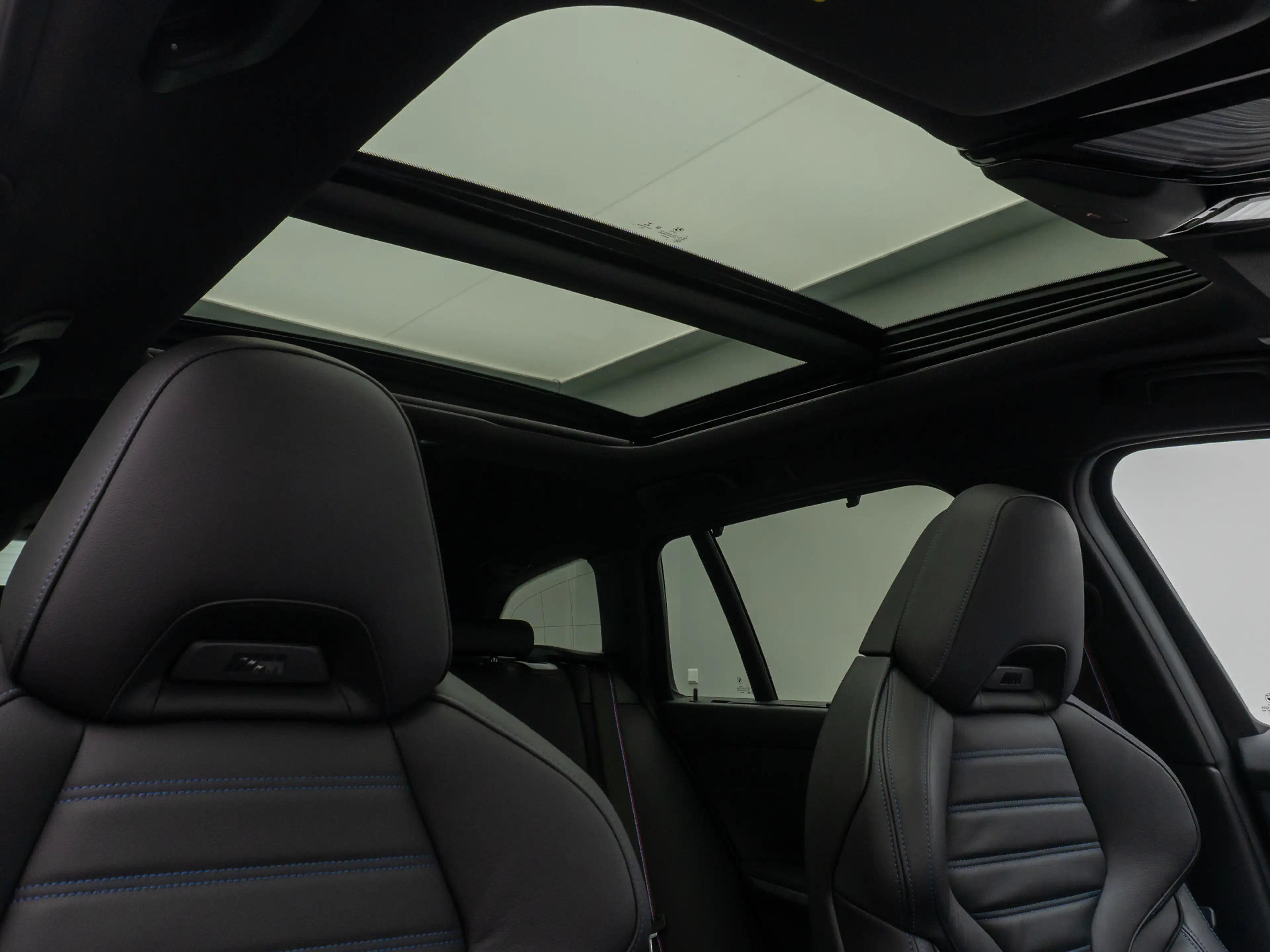 BMW 340 Kamera Panorama HUD DAB H K Individual — photo 32