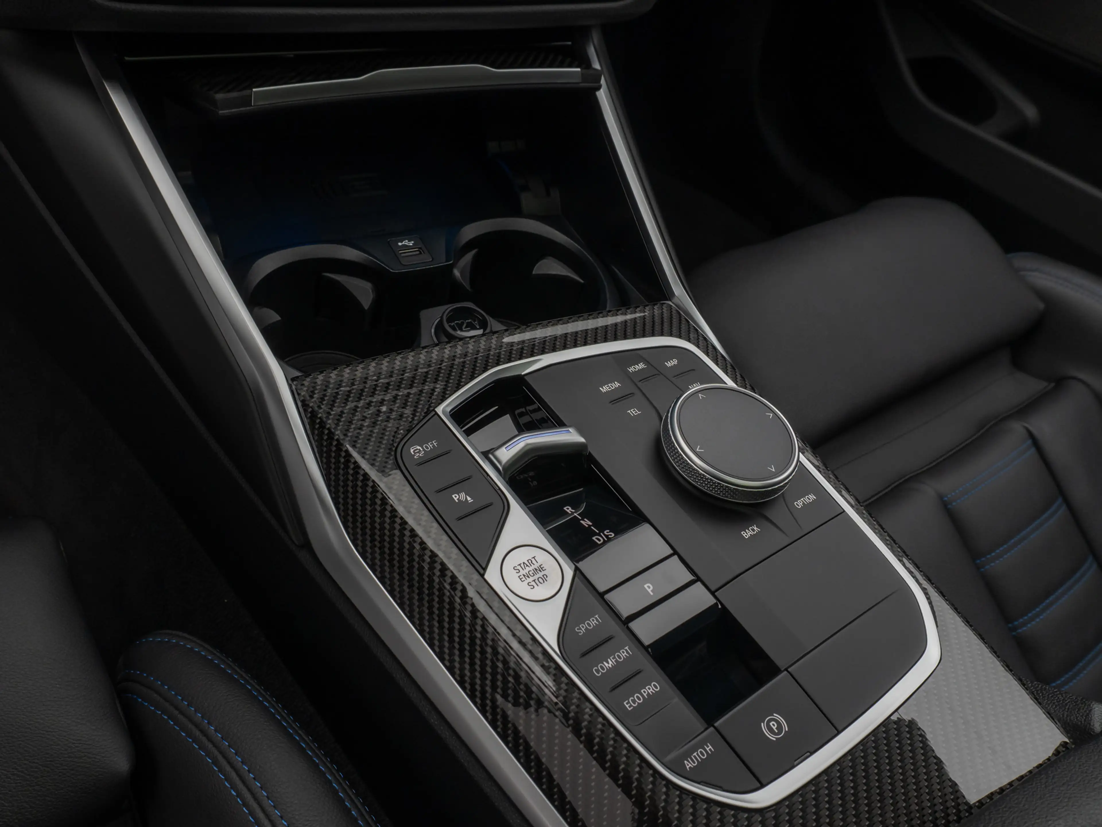 BMW 340 Kamera Panorama HUD DAB H K Individual — photo 23