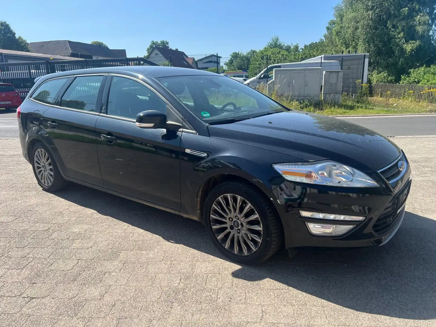 Ford Mondeo Turnier Champions Edition Schwarz - 1