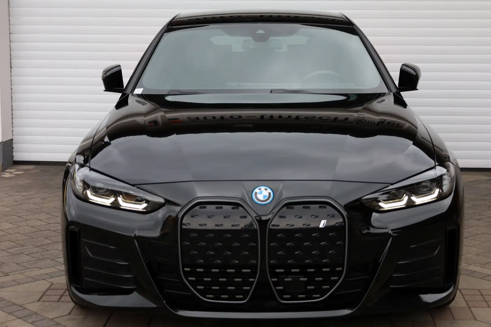 BMW i4 i4 eDrive40 80,7kWh *M_PAKET_PRO-HUD-LED-NAVI-AHK* Schwarz - 2