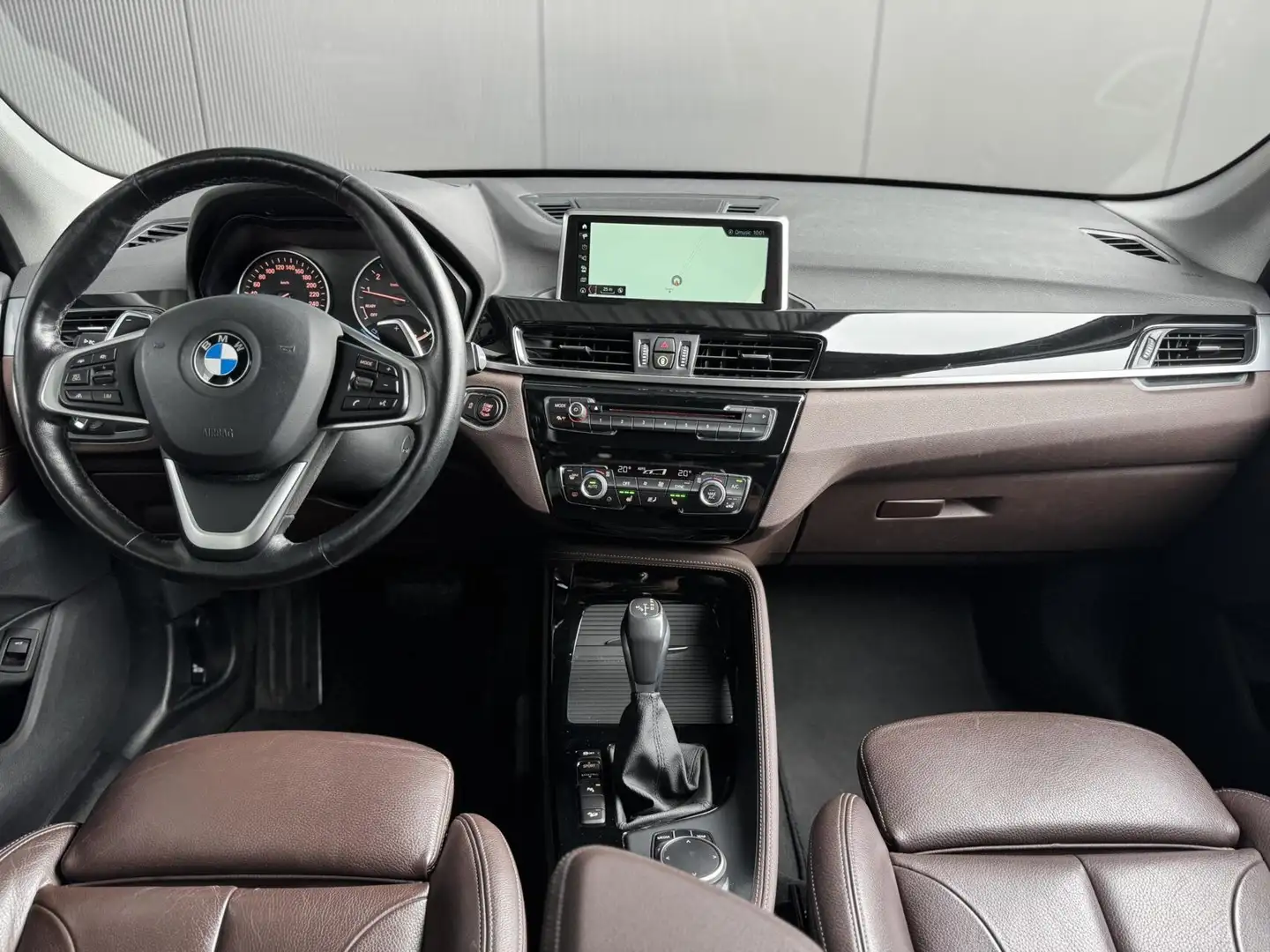 BMW X1 xDrive20i High Exe NL AUTO*ACC*MEMORY*CAMERA*AFN H Negro - 2