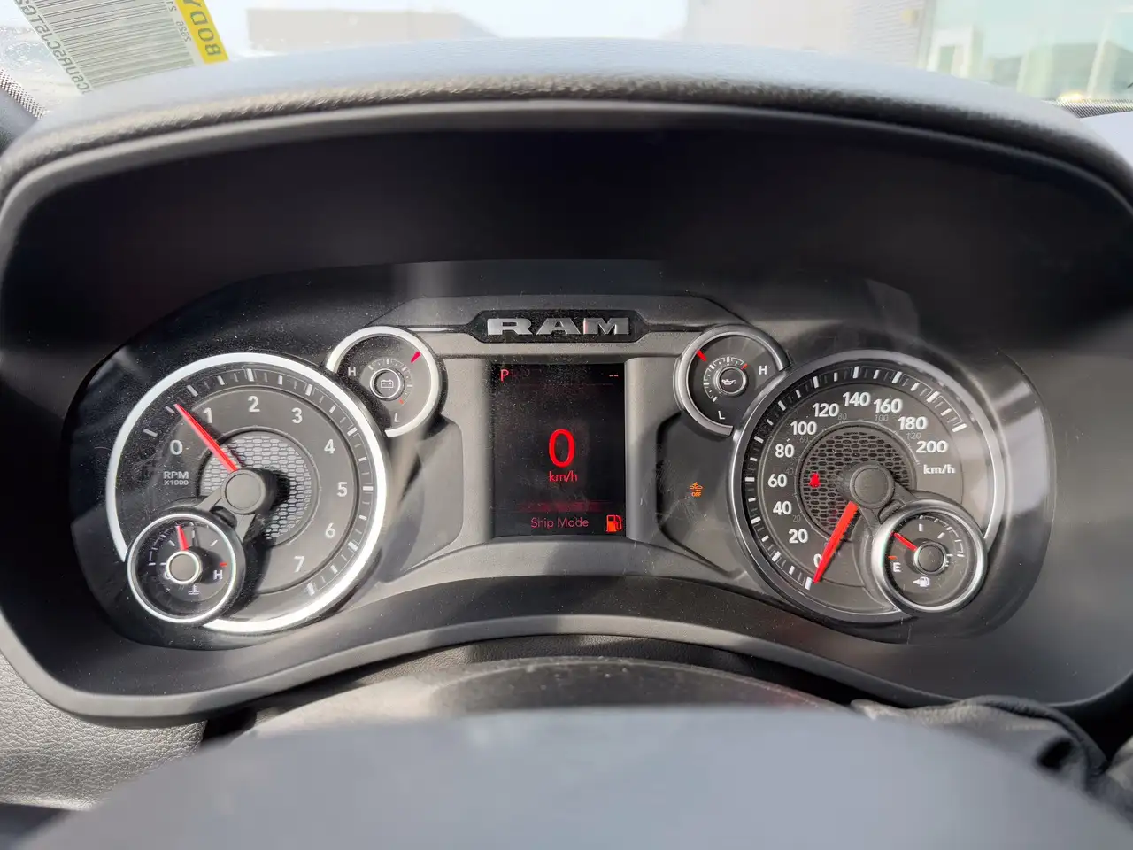RAM 2500 снимка RAM 2500