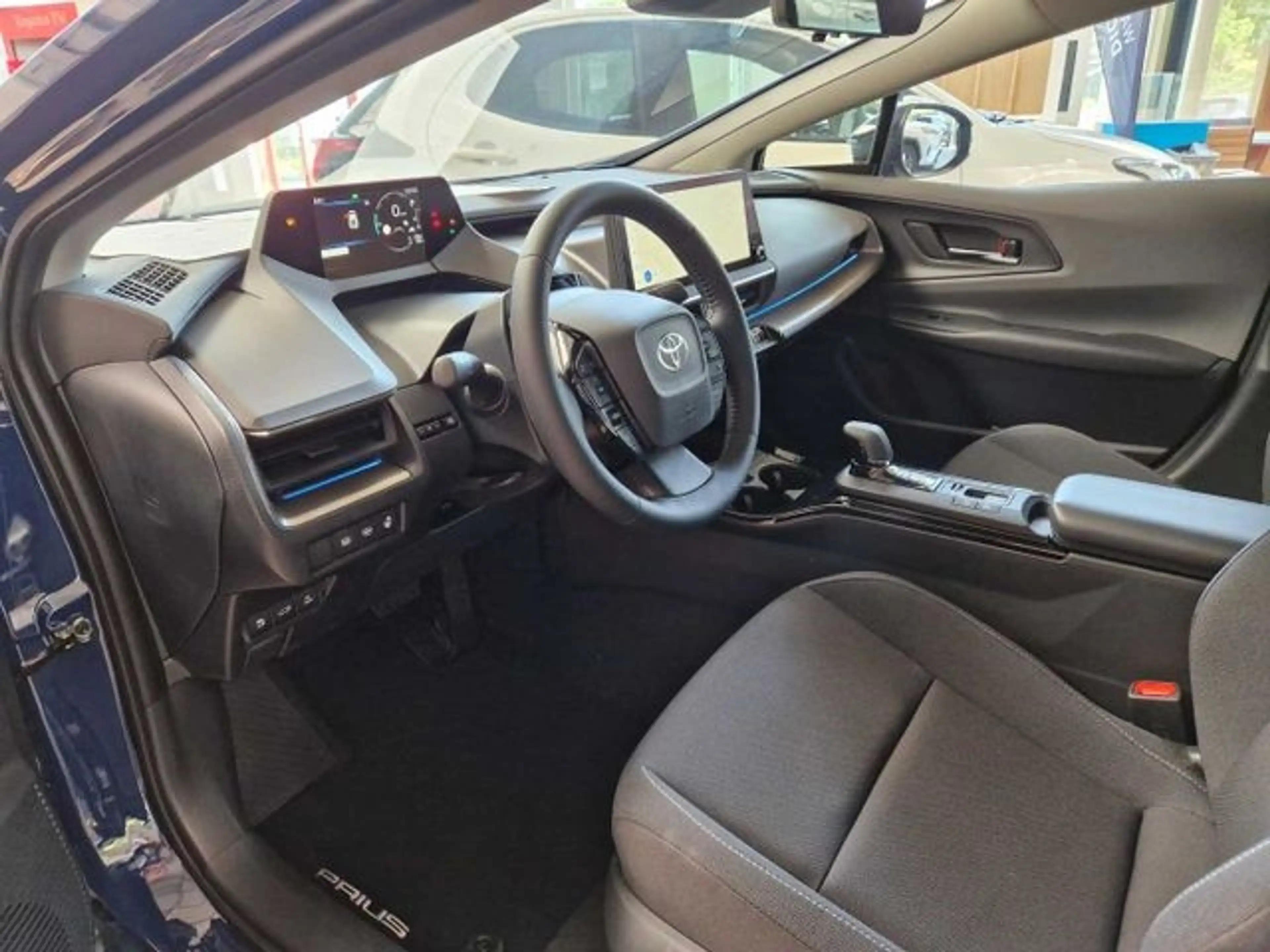 Toyota Prius Plug-In Hybrid Executive Navi Digitales Cockpit LE — photo 9