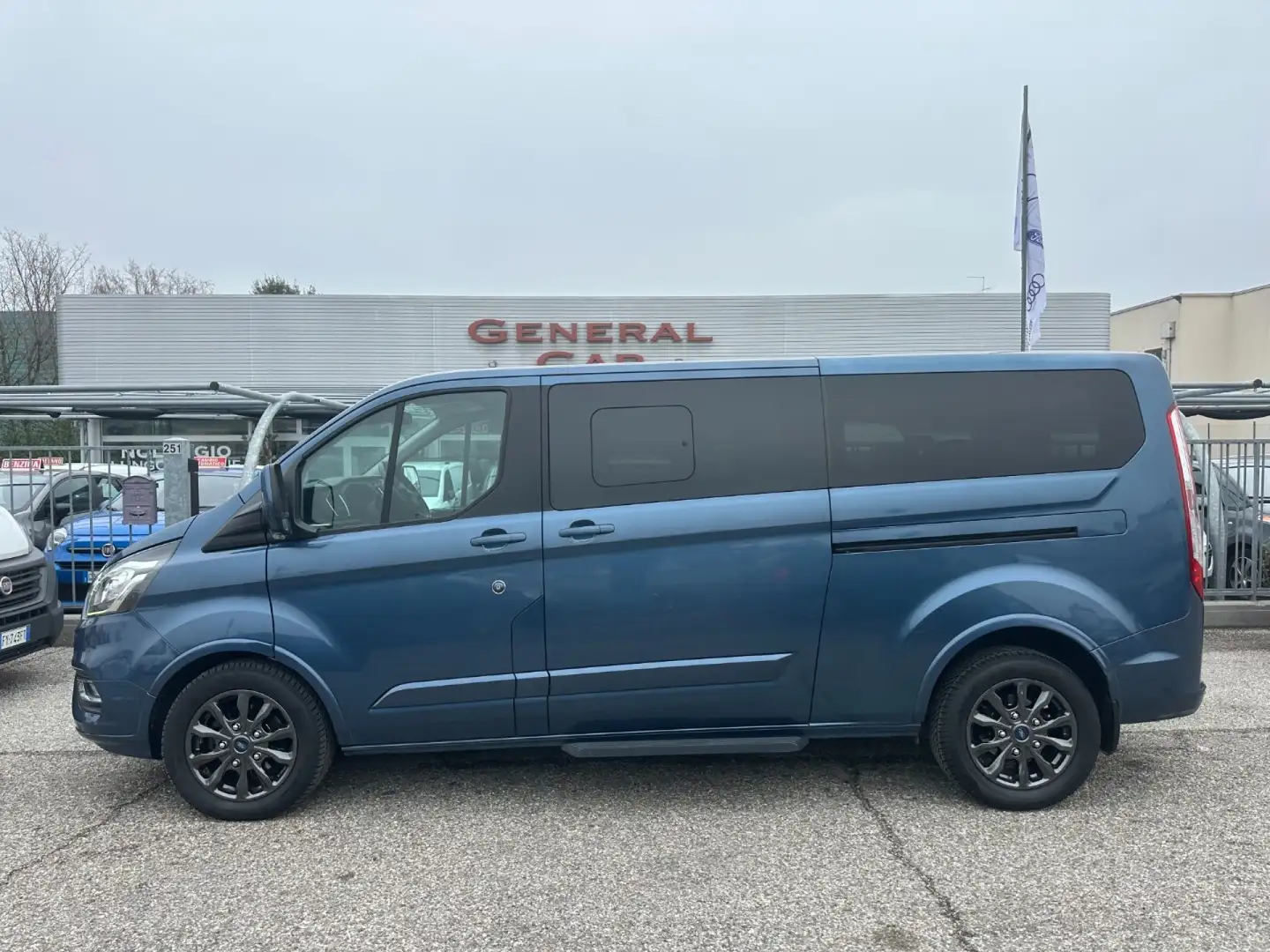 Ford Tourneo Custom Lungo 9P 2.0 EcoBlue 185CV Titanium Bleu - 1