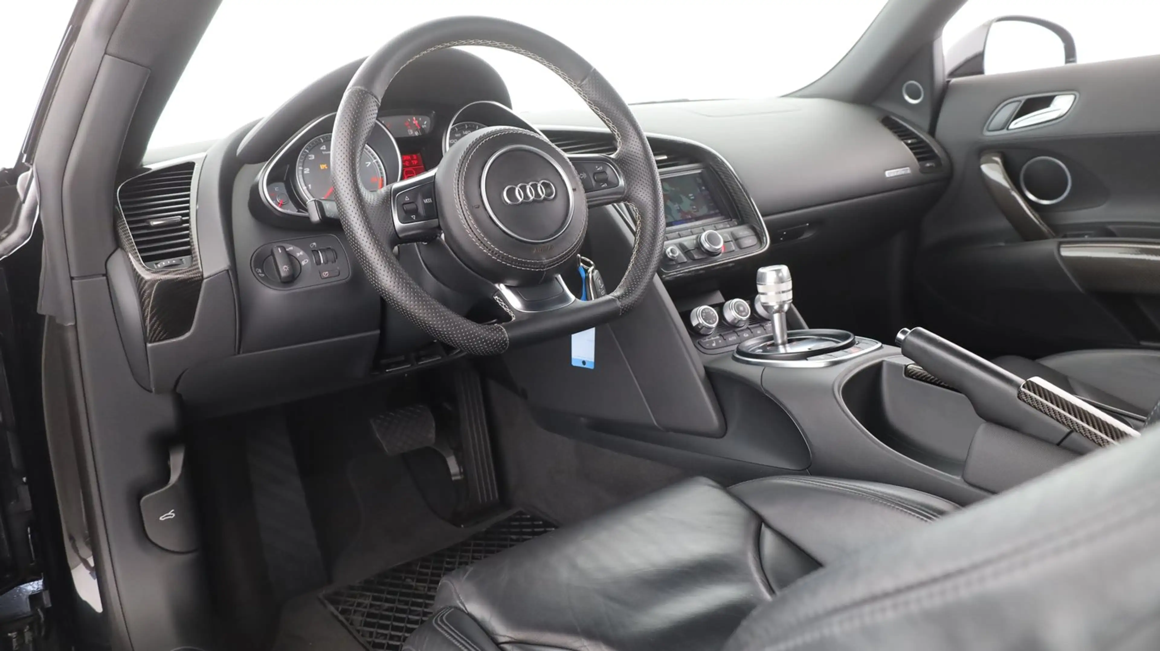 Audi R8 4.2 quattro — photo 11