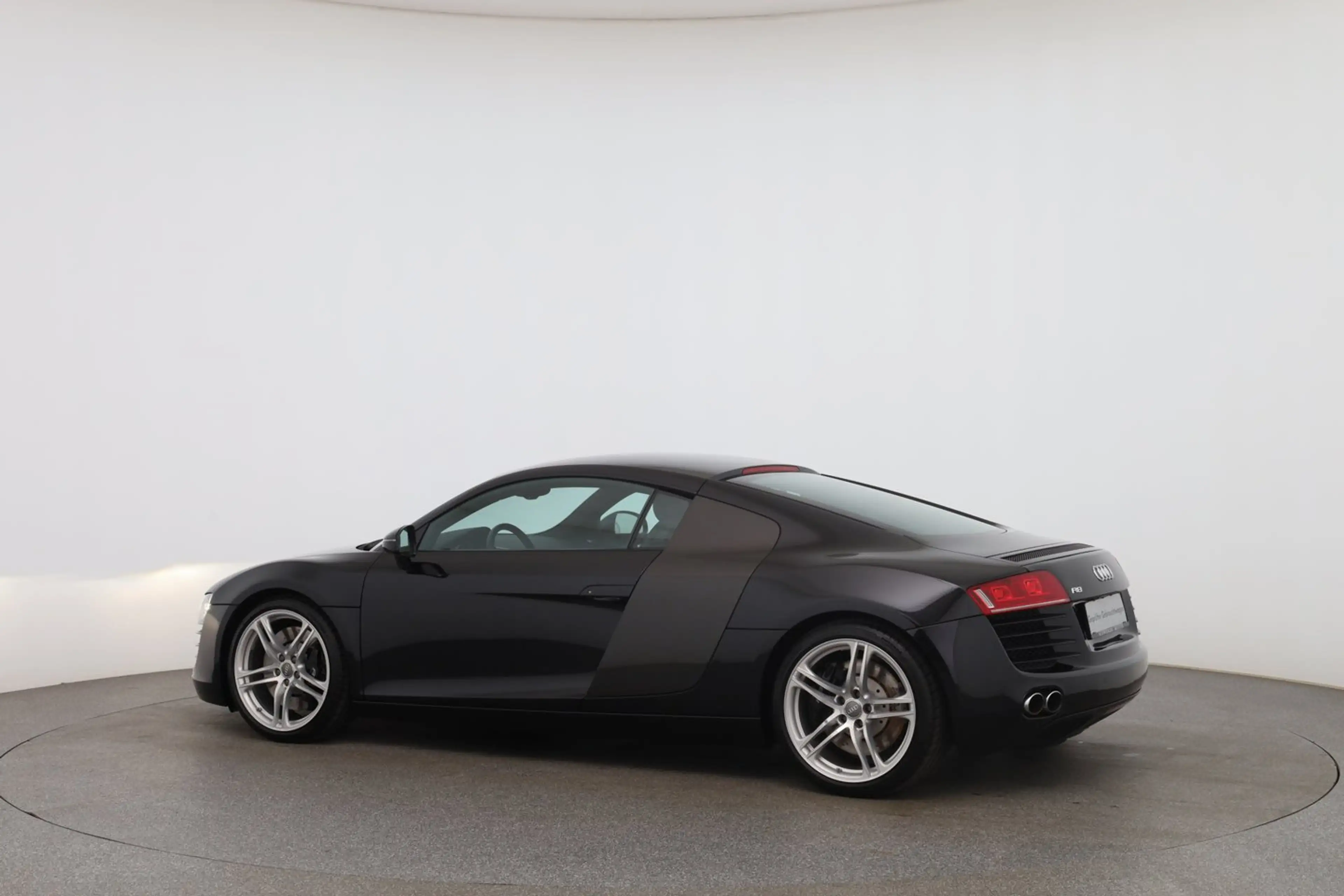 Audi R8 4.2 quattro — photo 3
