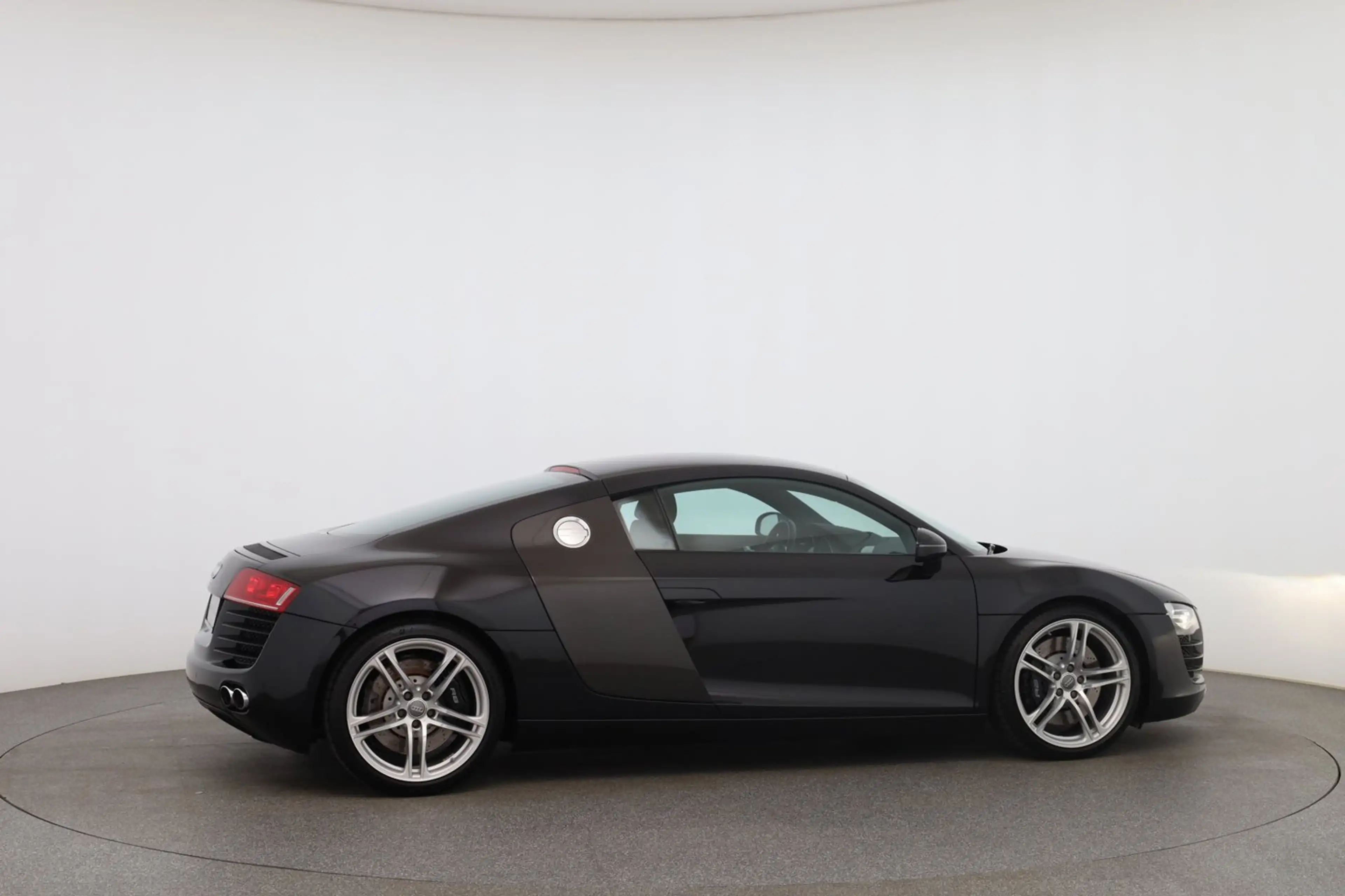 Audi R8 4.2 quattro — photo 6