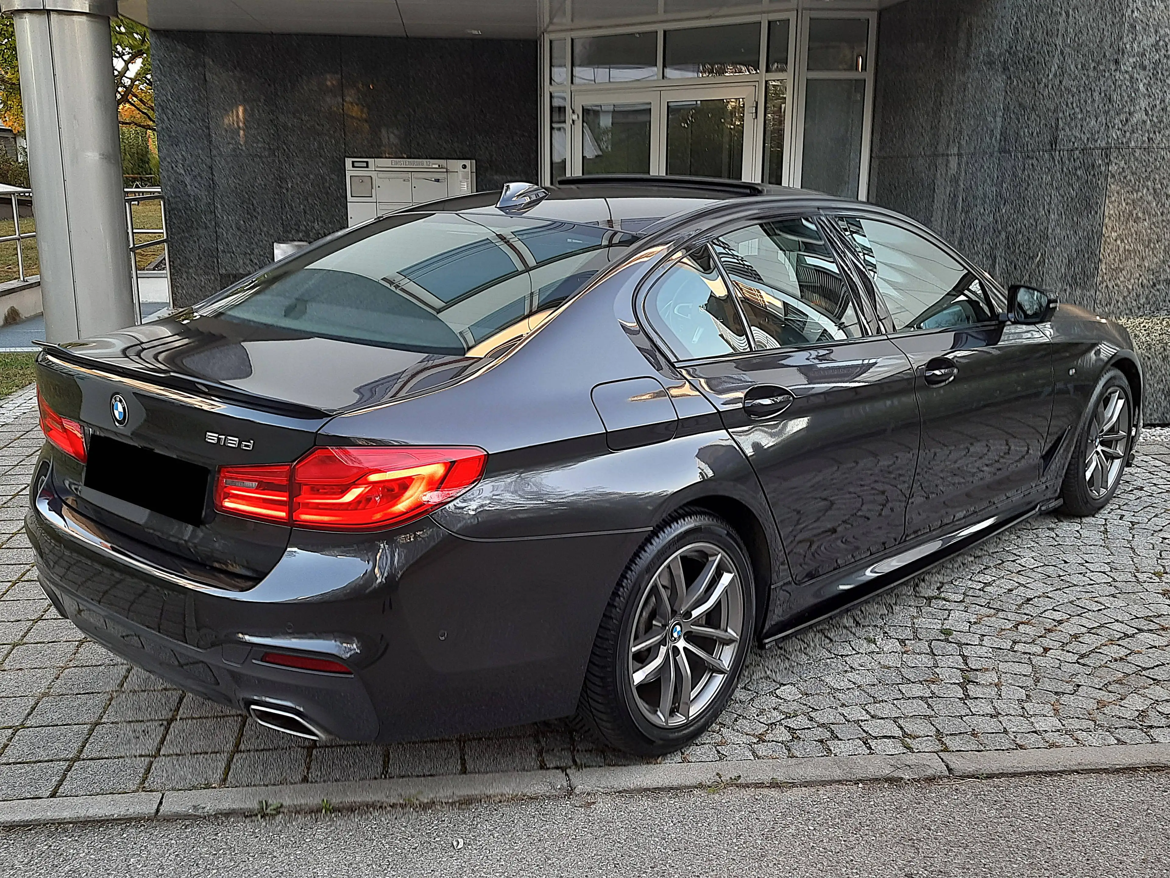 BMW 518 d Limo/3xM-Sport/LED/Sdach/DigiC/360°/HuD — photo 6
