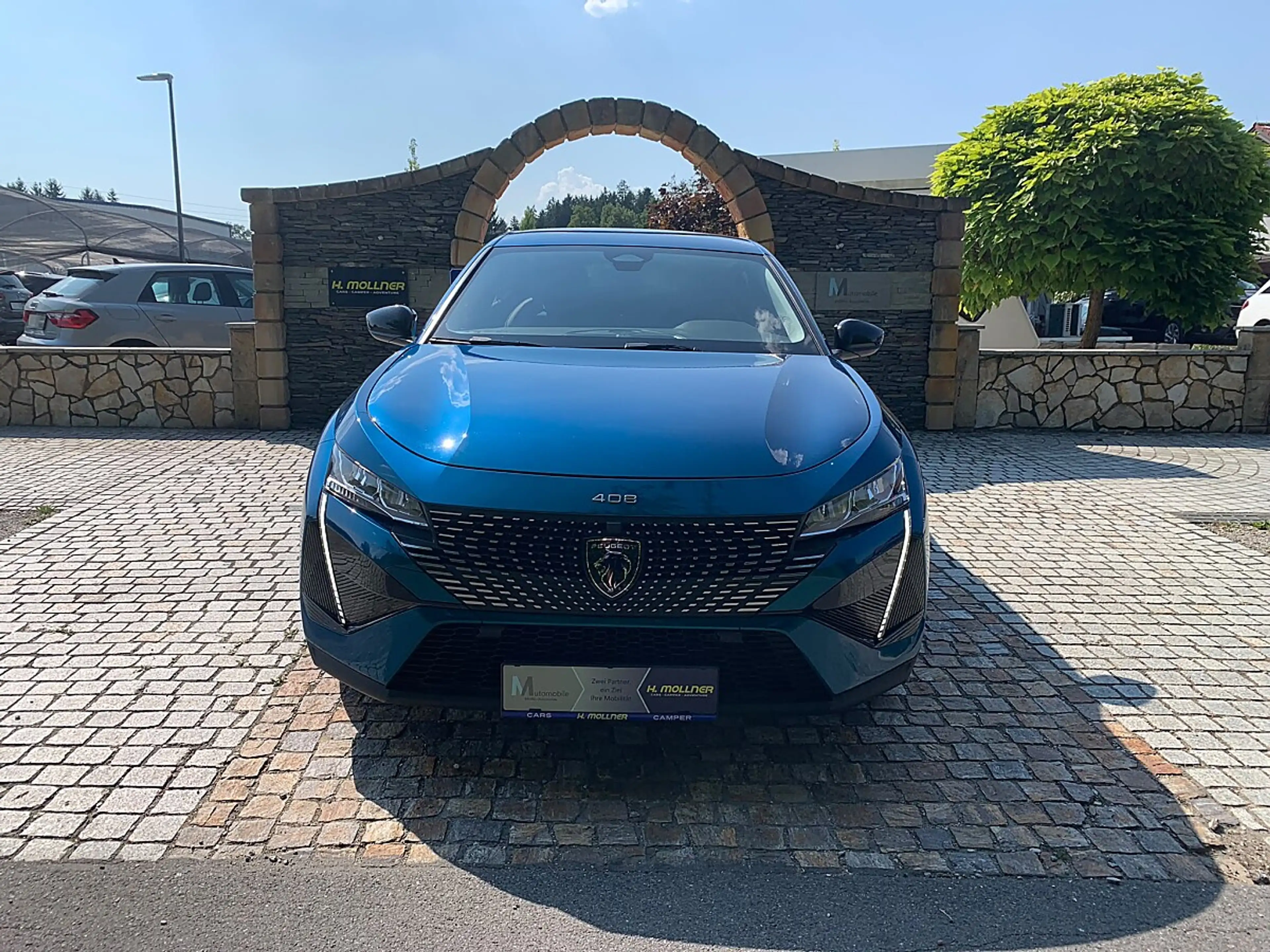 Peugeot 408 1.2 Hybrid 136 Allure (EURO 6e) — photo 2