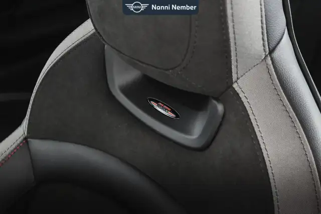 Mini Cooper view 15