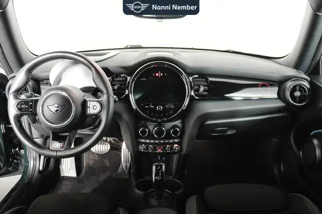Mini Cooper view 11