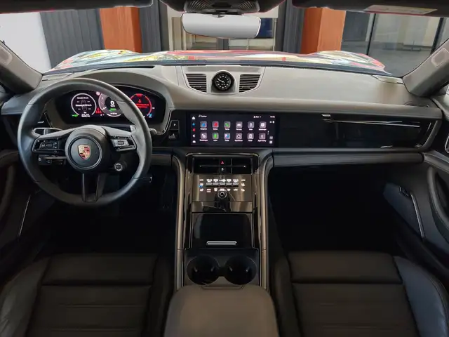 Porsche Panamera view 7
