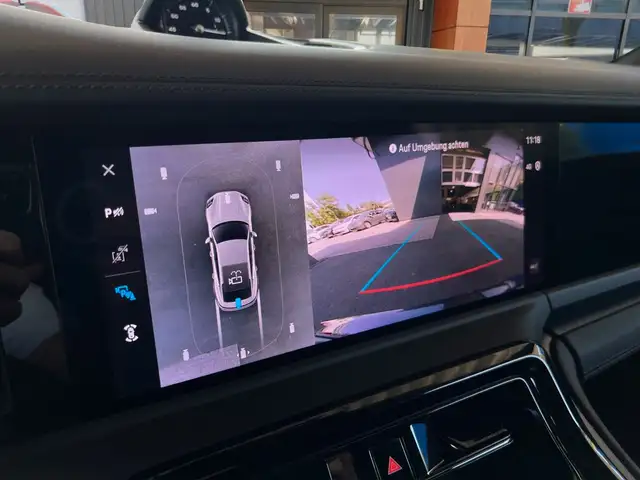 Porsche Panamera view 13