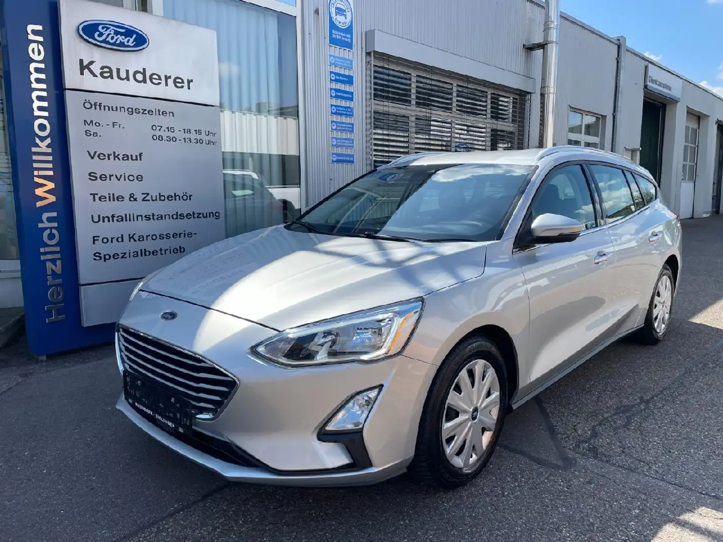 Ford Focus Cool & Connect - 1