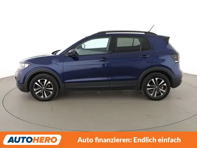 Volkswagen T-Cross view 3