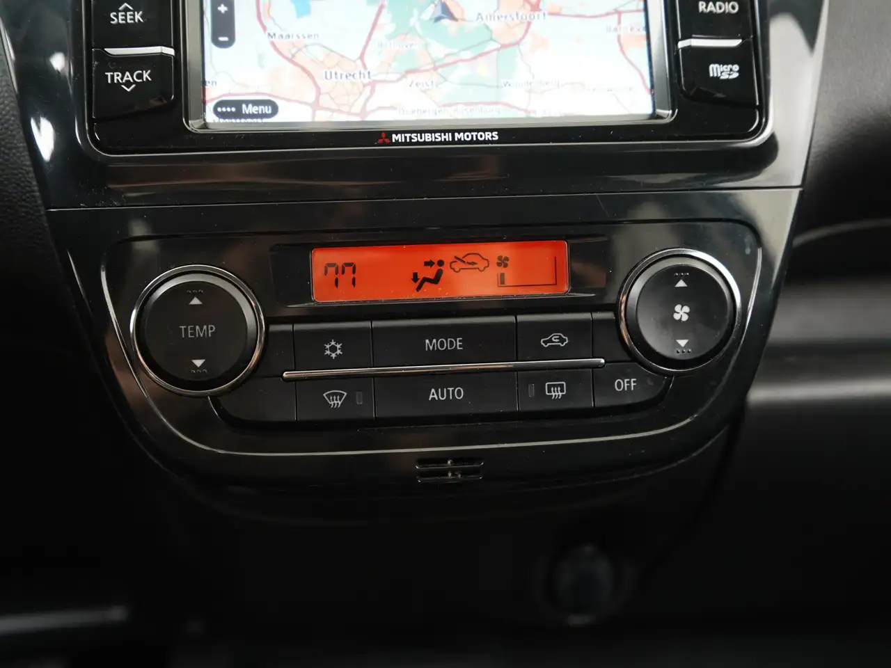 Mitsubishi Space Star 1.2 Nova Automaat Navigatie Stoelverwarming, миниатюра 11