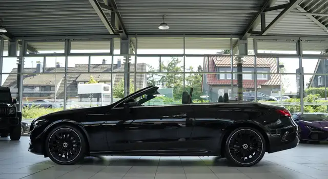 Mercedes-Benz CLE view 11