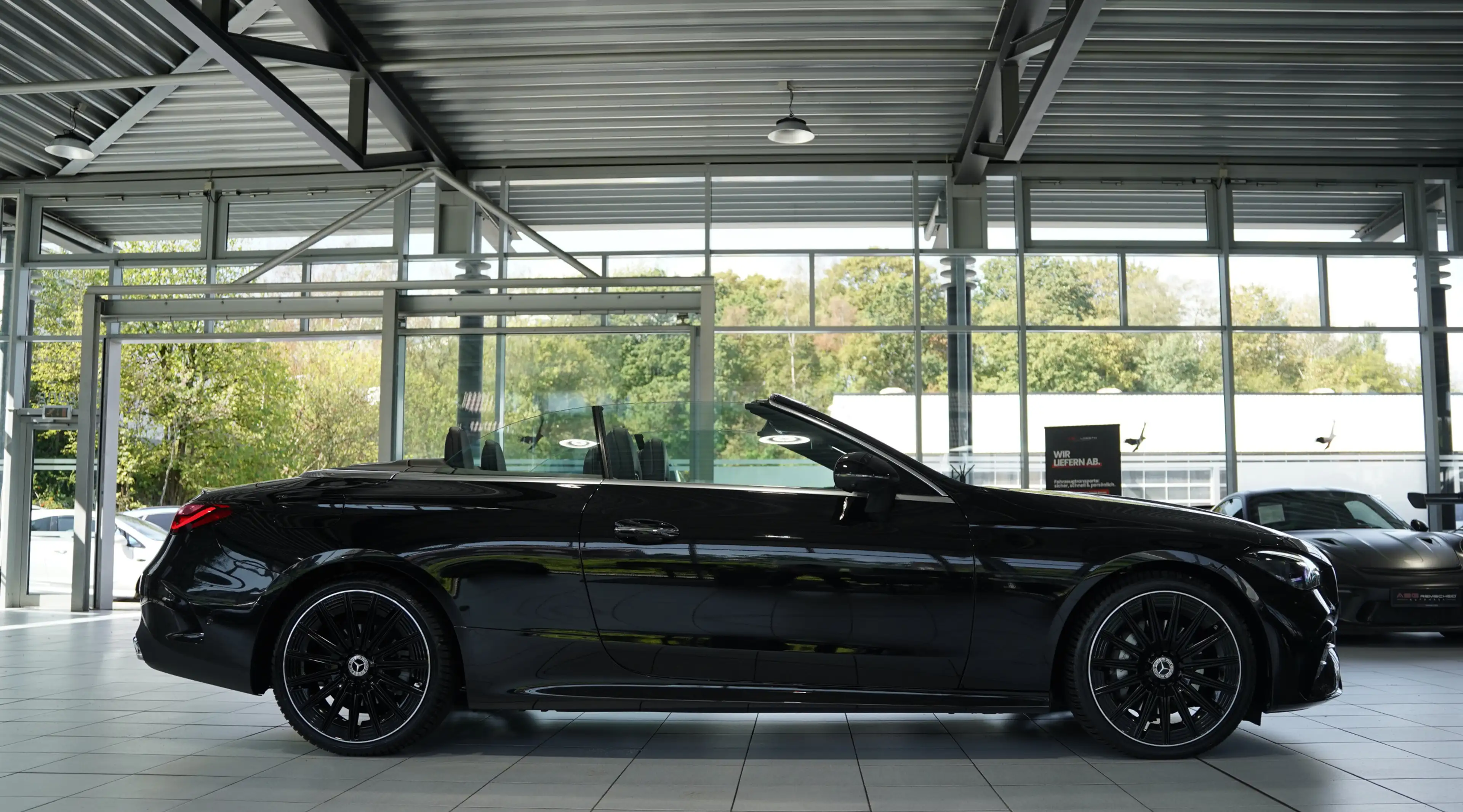 Mercedes-Benz CLE 300 4M Cabrio AMG Premium+ *20*Night*Carbon — photo 7