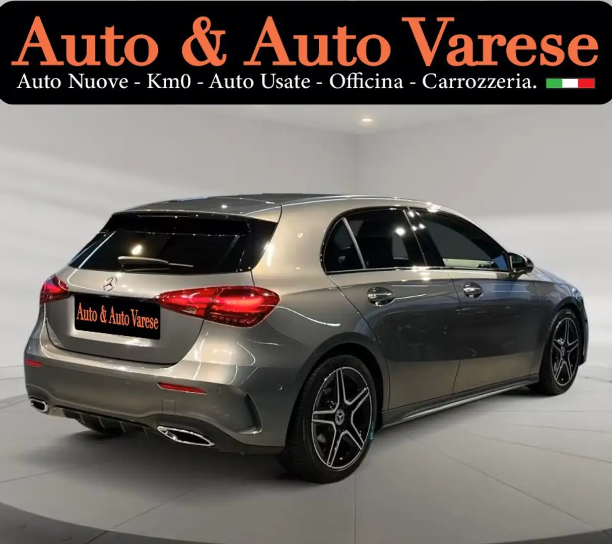 Mercedes-Benz A 180 Automatica AMG Line Premium navi pacchetto night Grau - 2