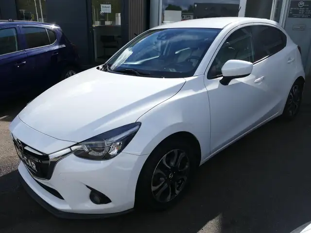 Mazda 2 1.5 2 SKYACTIV White Edition Leder Klimaautomatik