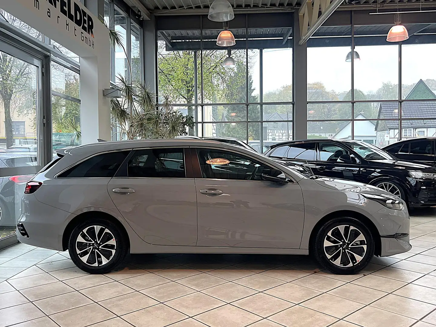 Kia Ceed SW / cee'd SW cee'd Sportswagon NAVI*CARPLAY*SHZ*LHZ*JBL*KAMERA Grijs - 2