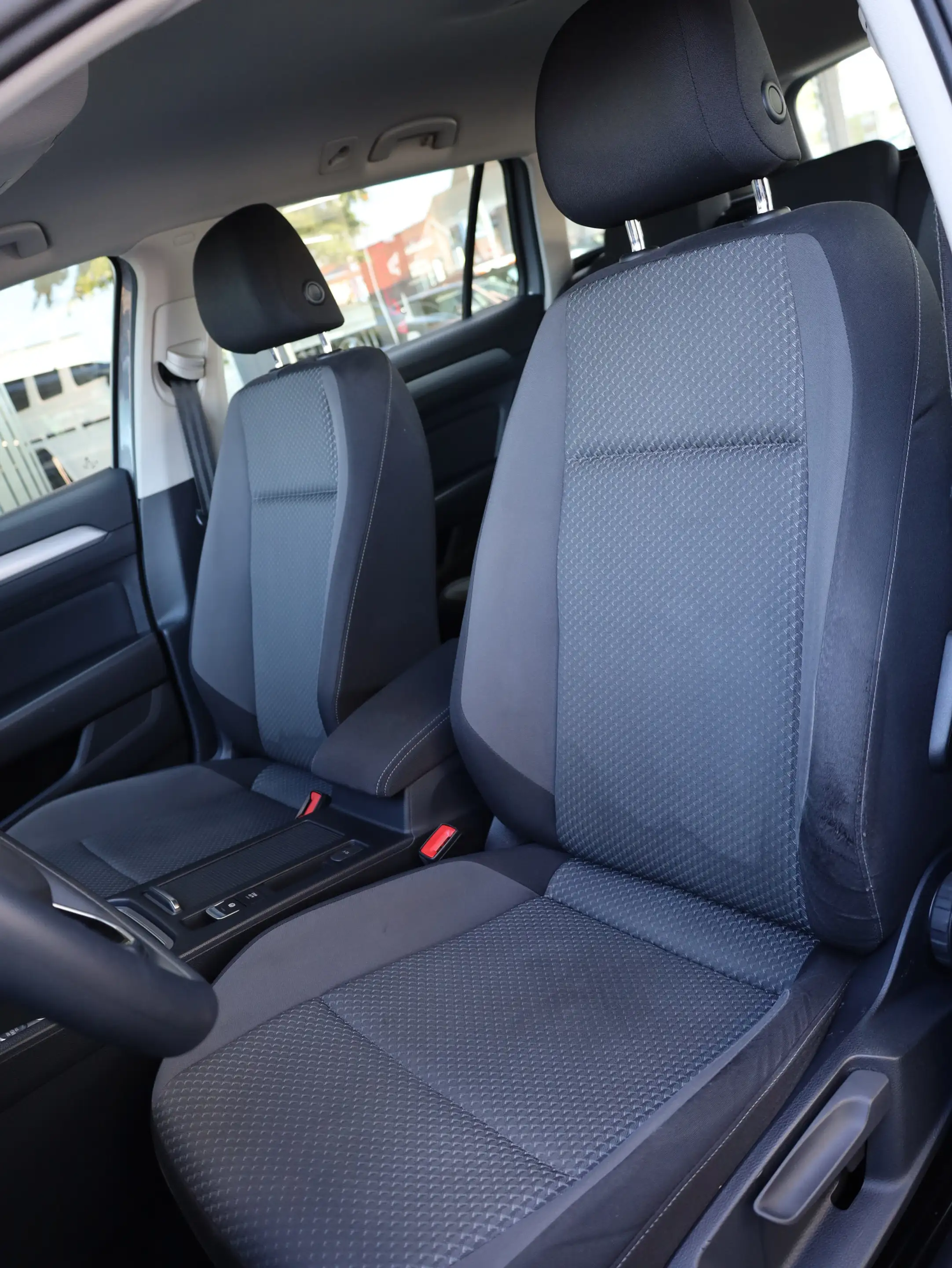 Volkswagen Passat Variant Variant 2.0 TDI*ACC*CarPlay*SHZ*AHK — photo 14