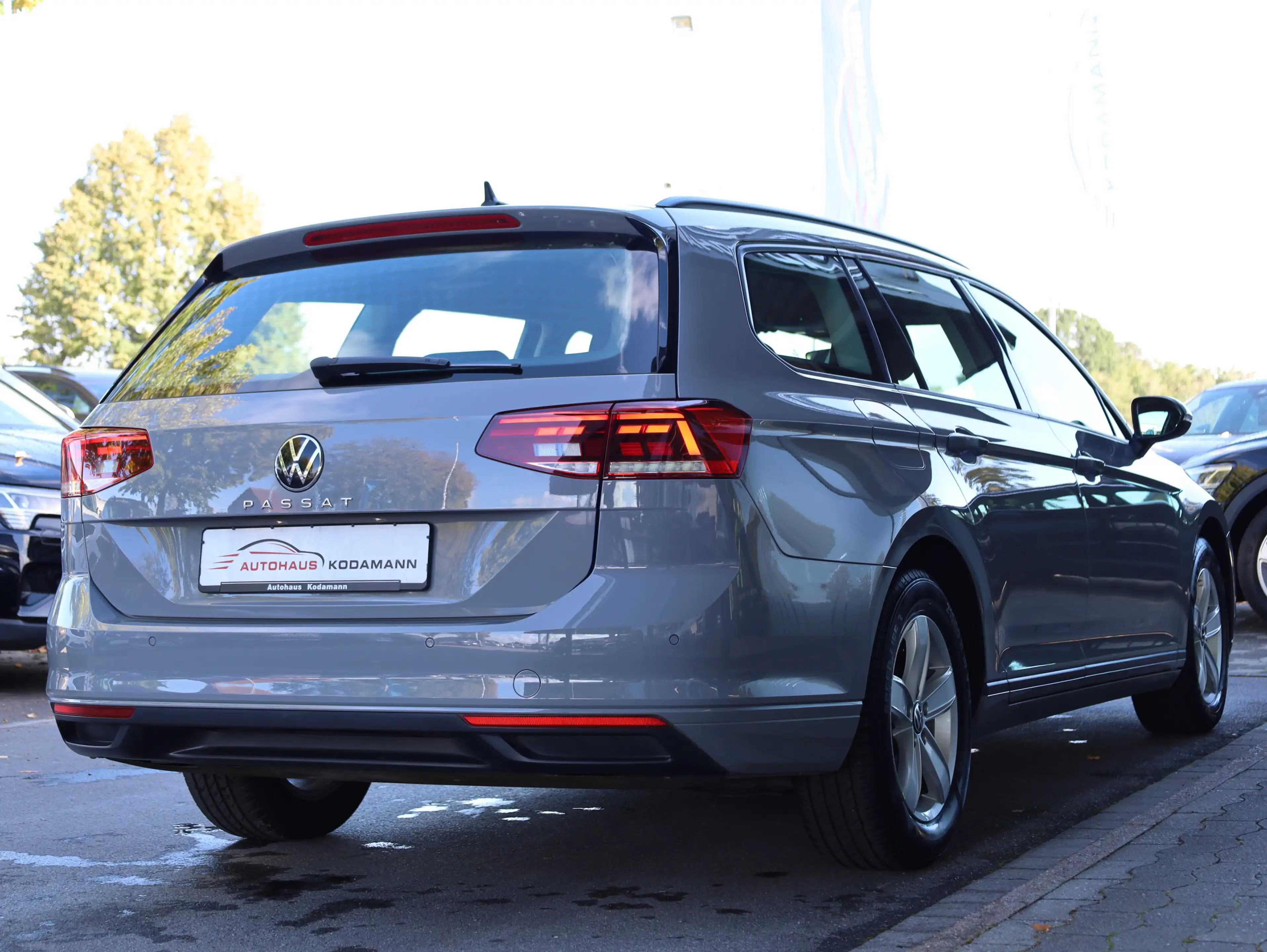 Volkswagen Passat Variant Variant 2.0 TDI*ACC*CarPlay*SHZ*AHK — photo 11