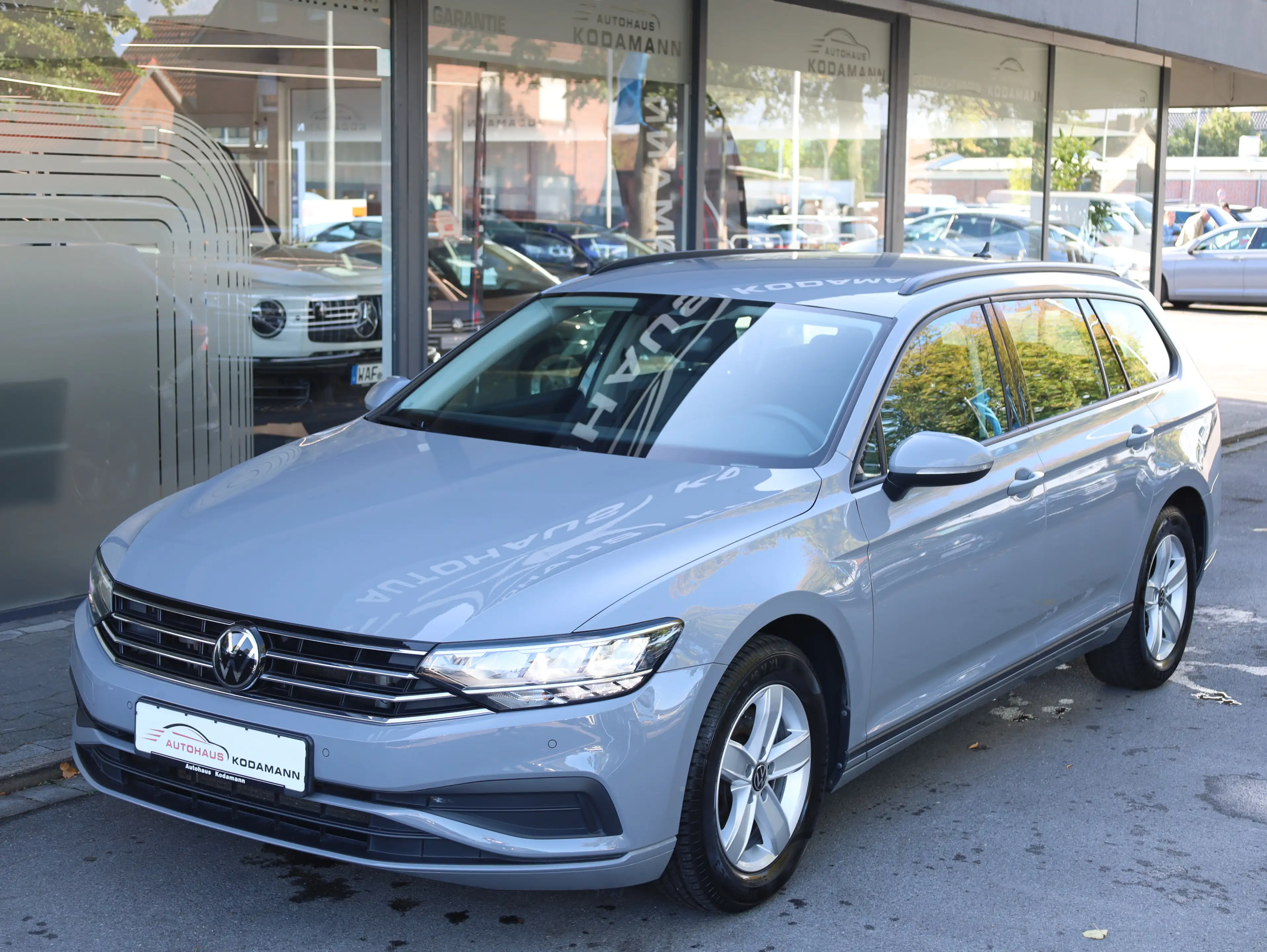Volkswagen Passat Variant Variant 2.0 TDI*ACC*CarPlay*SHZ*AHK — photo 5