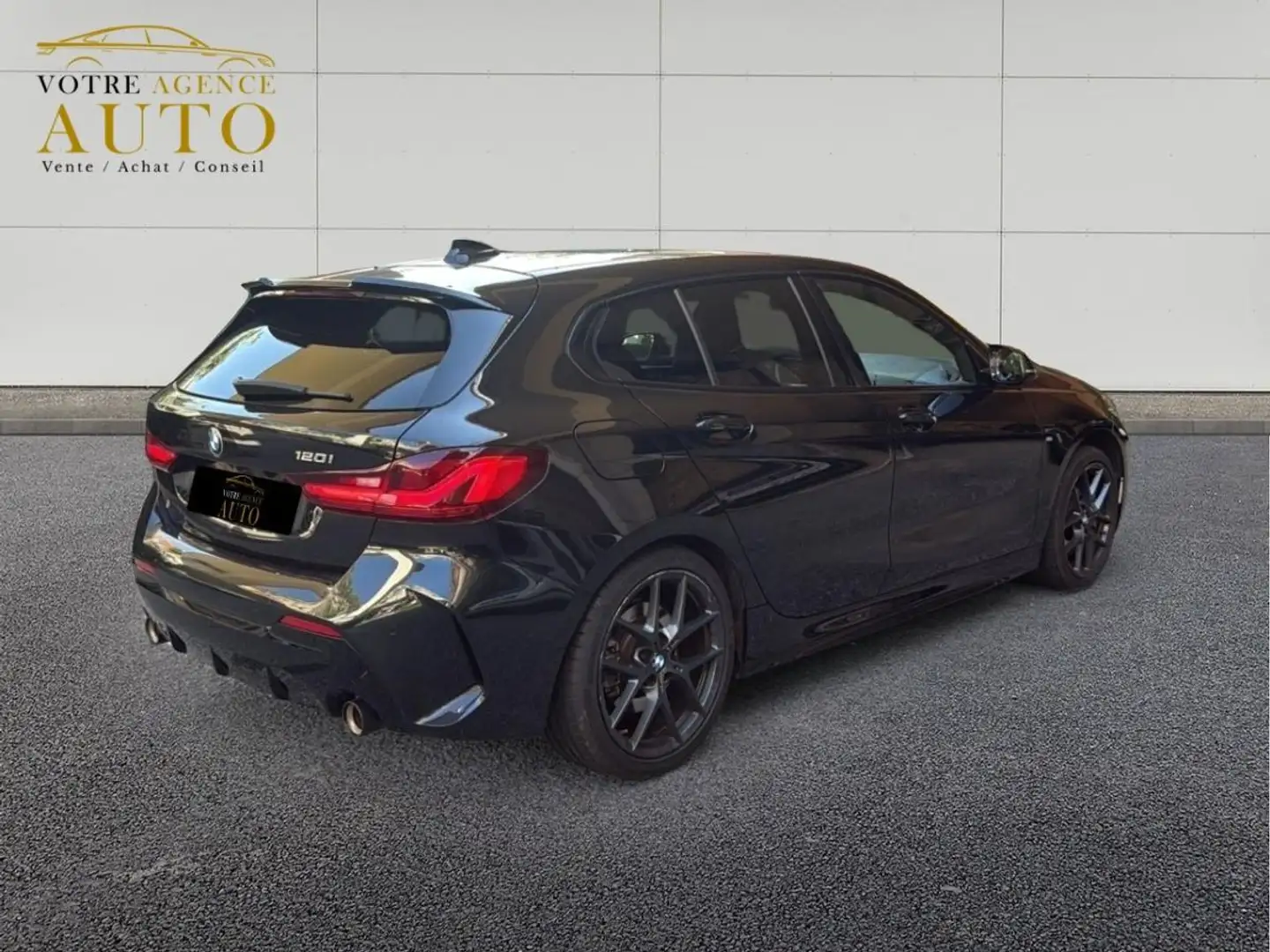 BMW 120 SERIE 120i - BV DKG Sport F40 M Sport Noir - 2