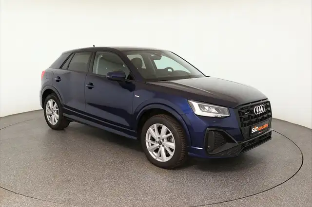 Audi Q2 40TFSI quattro S line ACC*AHK*NAV*RFK*SHZ*LED