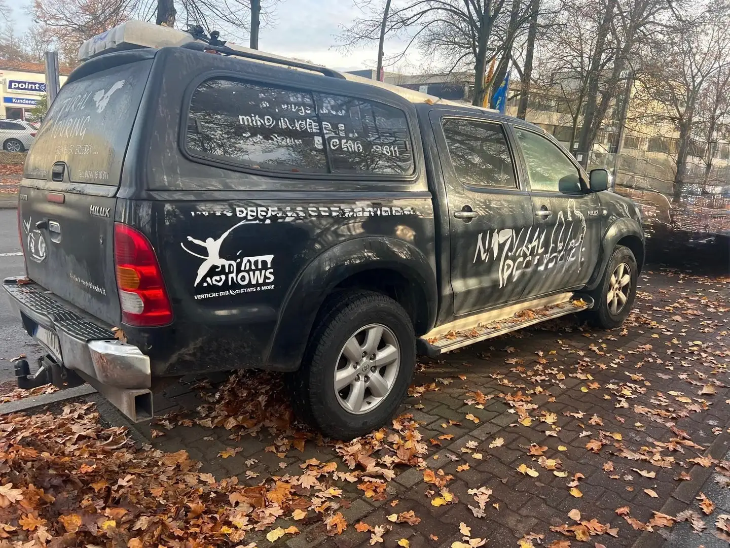 Toyota Hilux DoubleCab Executive 4x4 LEDER*NAVI*Hardtop Black - 2