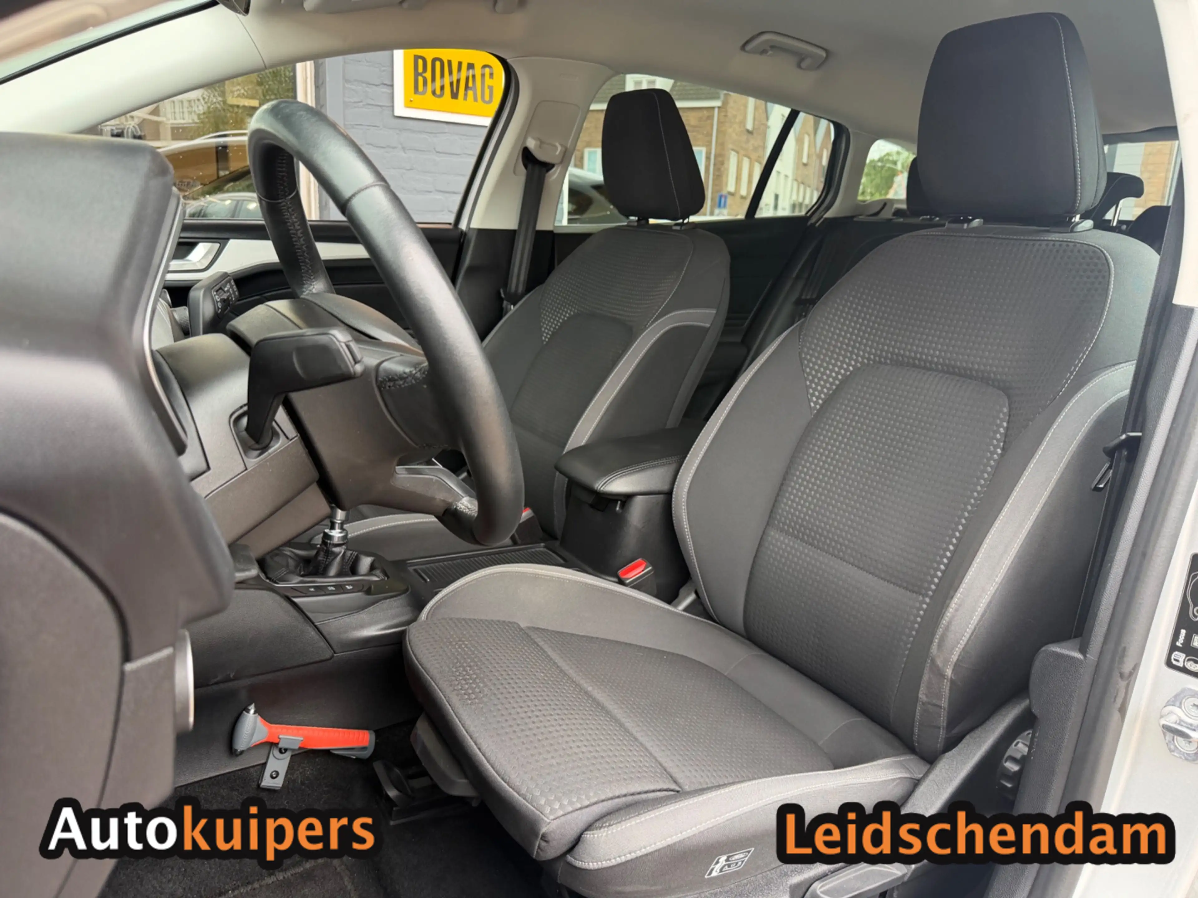 Ford Focus Wagon 1.0 EcoBoost Trend Edition Business — photo 11