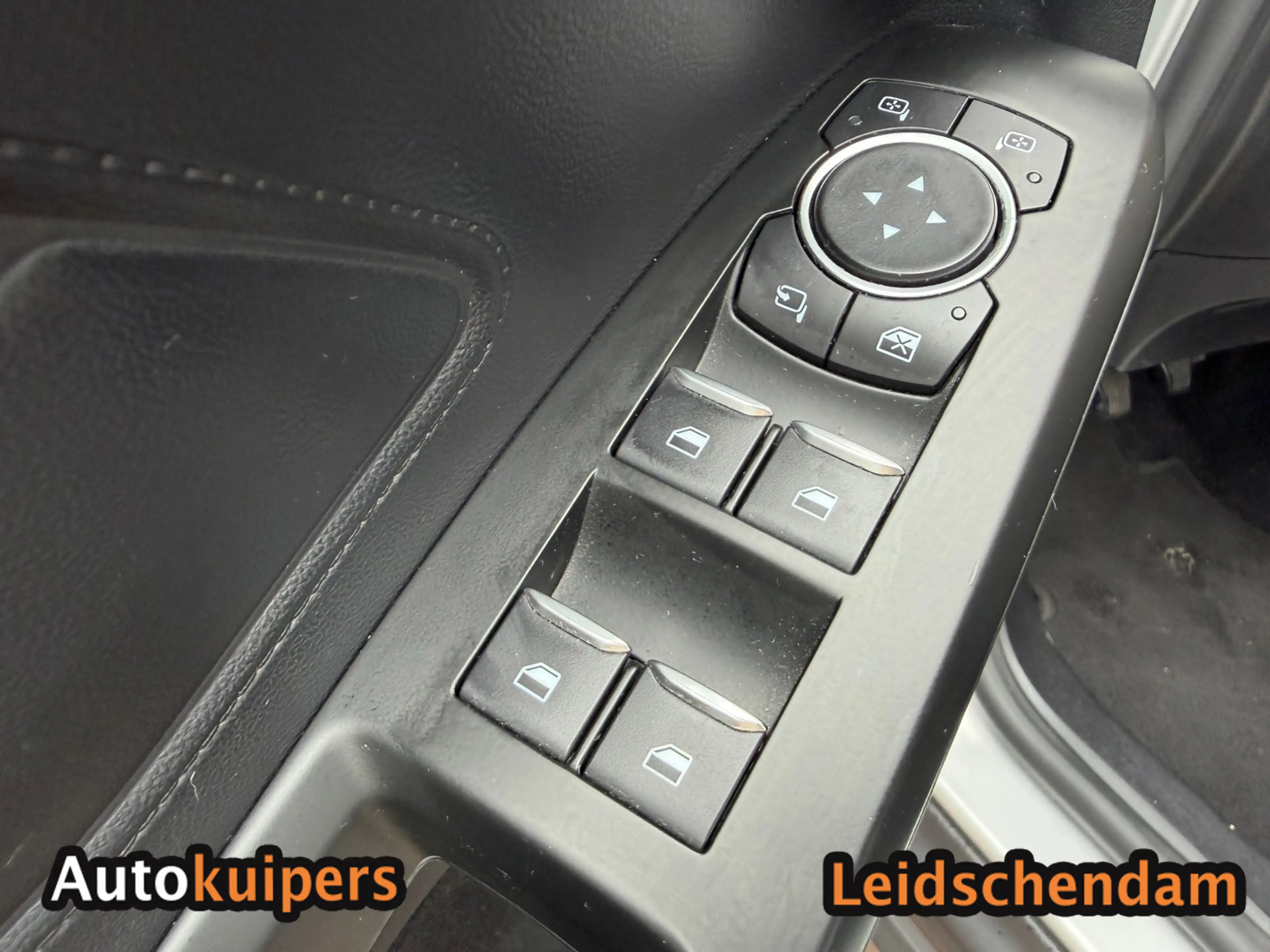 Ford Focus Wagon 1.0 EcoBoost Trend Edition Business — photo 13