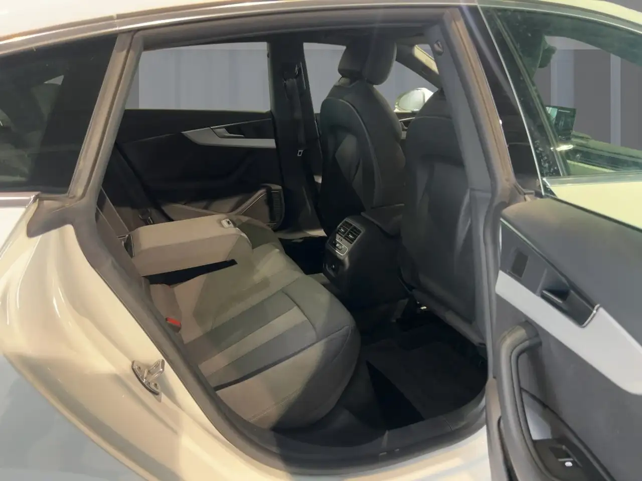 Audi A5 35 2.0 TDI Sportback advanced SHZ PDC KLIMA BT, миниатюра 9