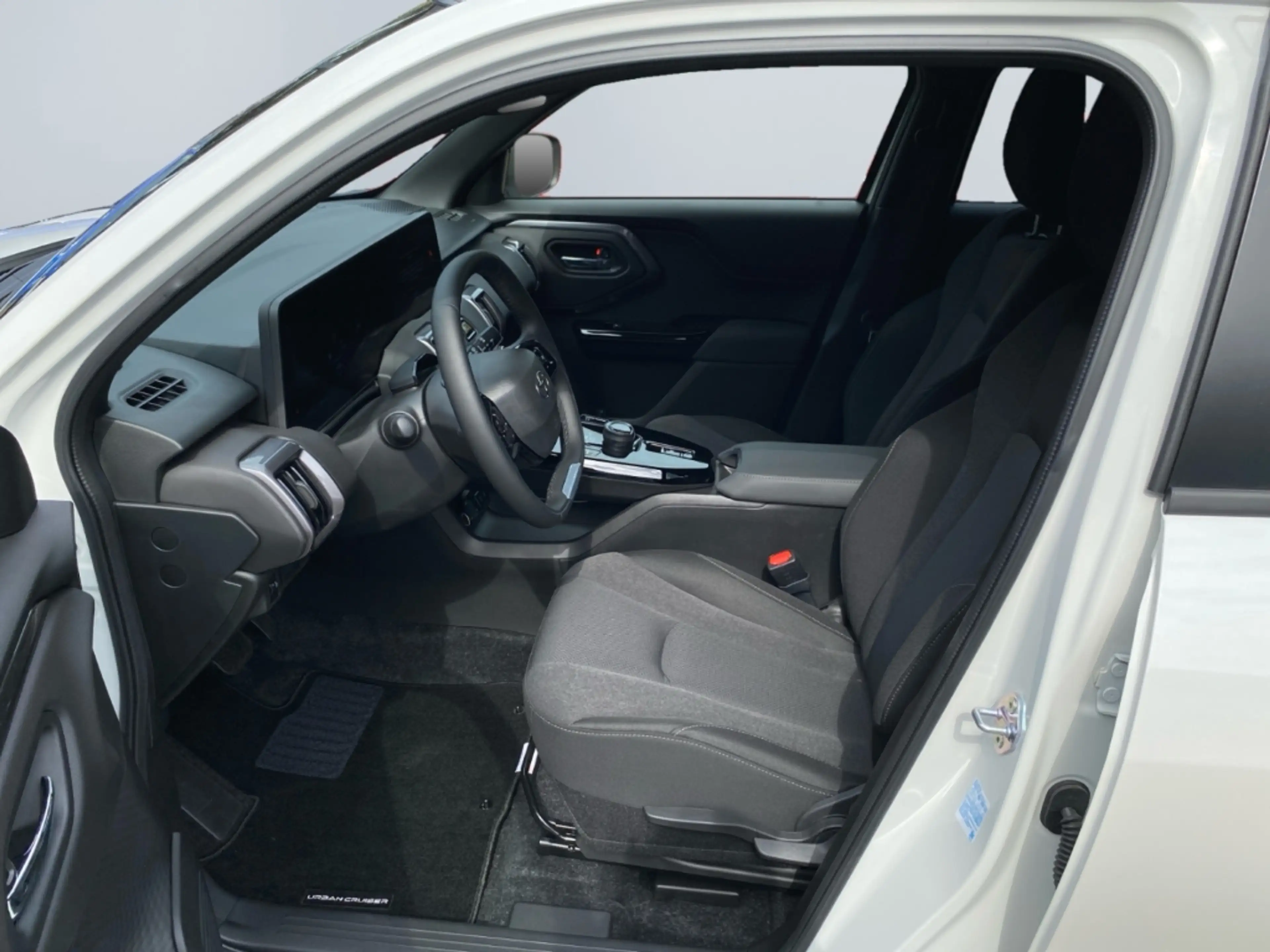 Toyota Urban Cruiser BEV 128 kWh ECV 4x2 5-tuerig TEAMPL — photo 8
