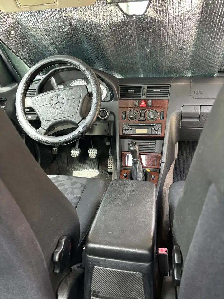 Mercedes-Benz C 180 Classic, foto 11