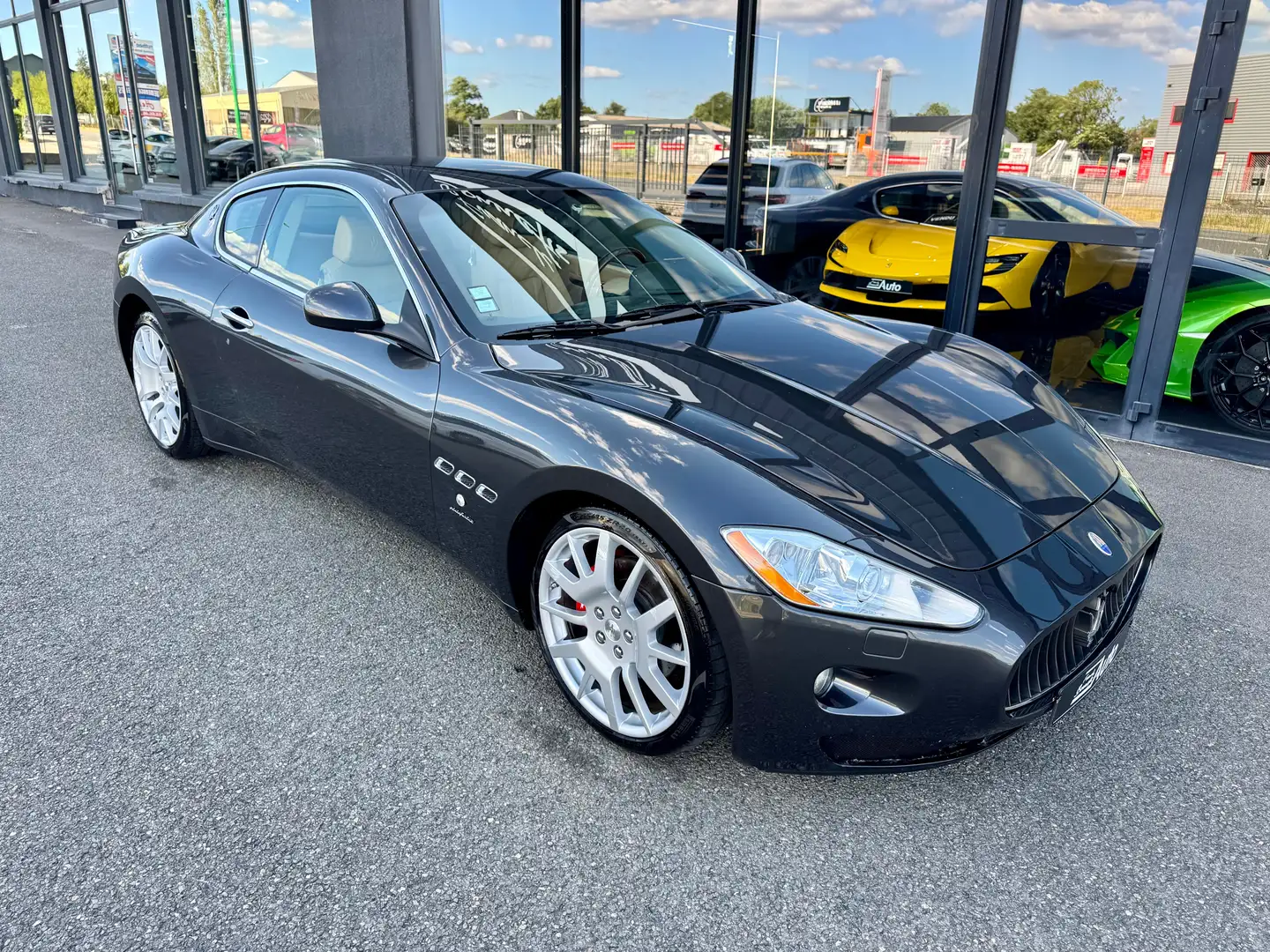 Maserati GranTurismo Granturismo 4.2 V8 405 A Grau - 2