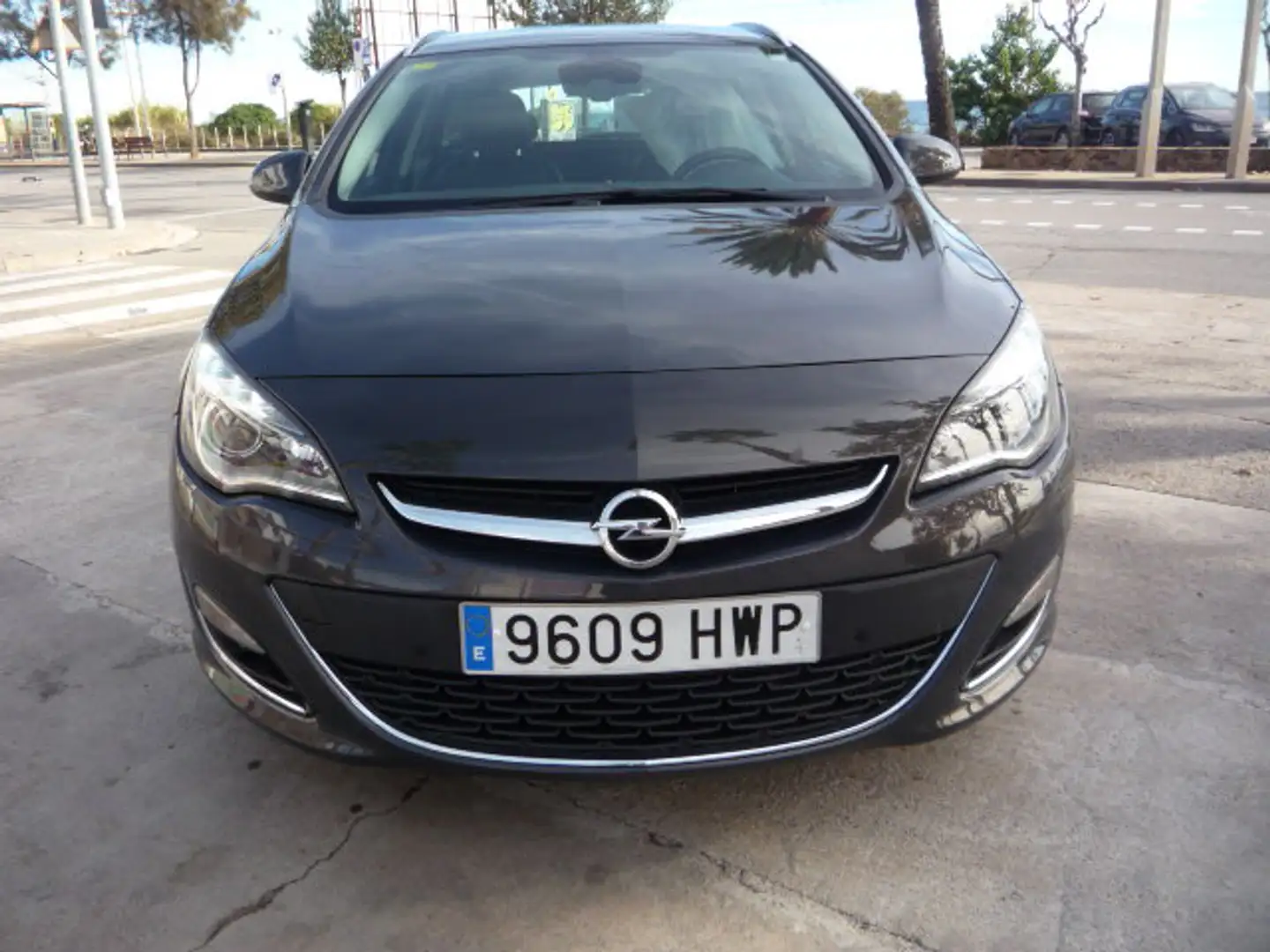 Opel Astra ST 1.7CDTi S/S Sportive 130 Gris - 2
