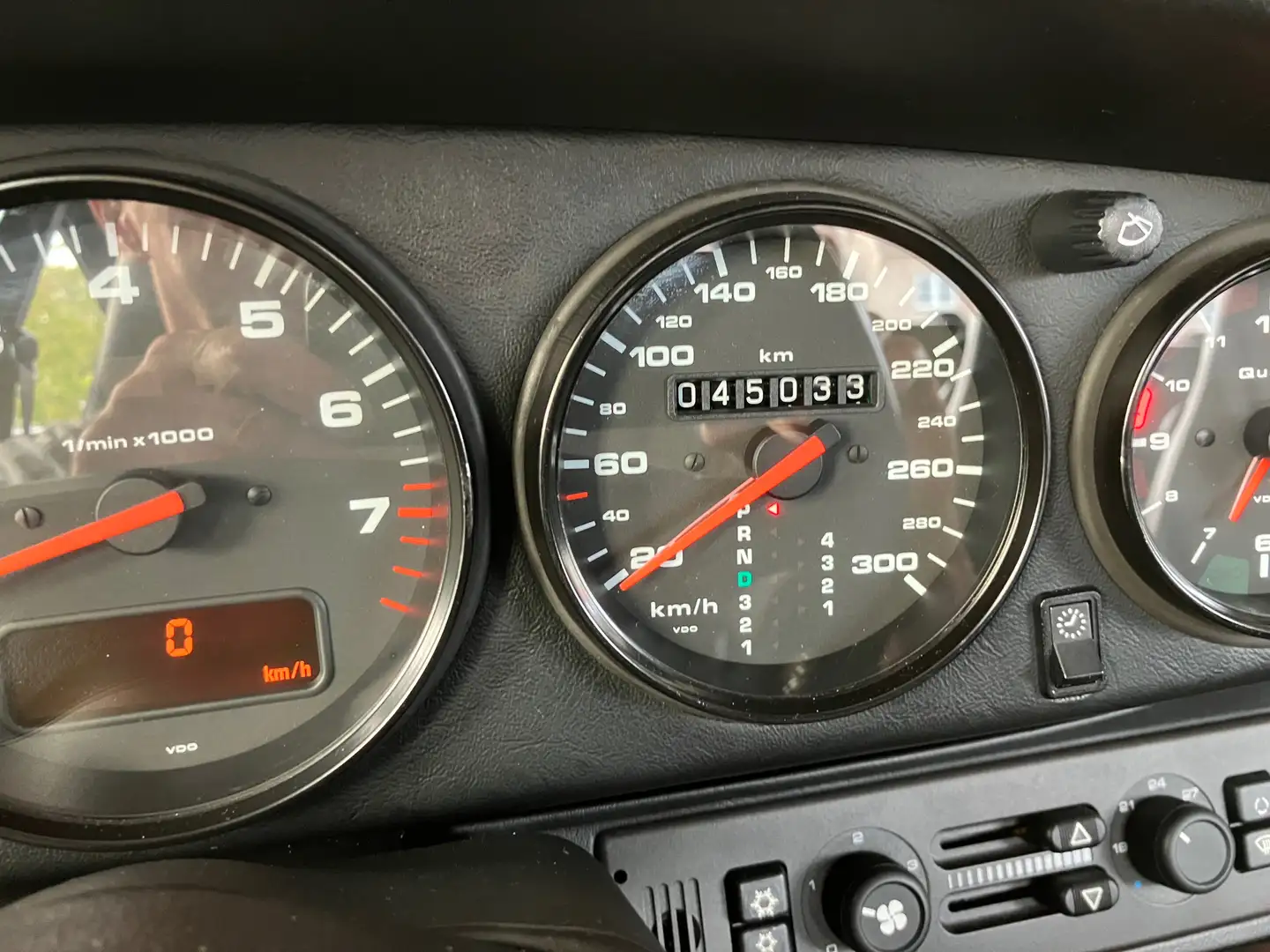 Porsche 993 911 Carrera Срібний - 1