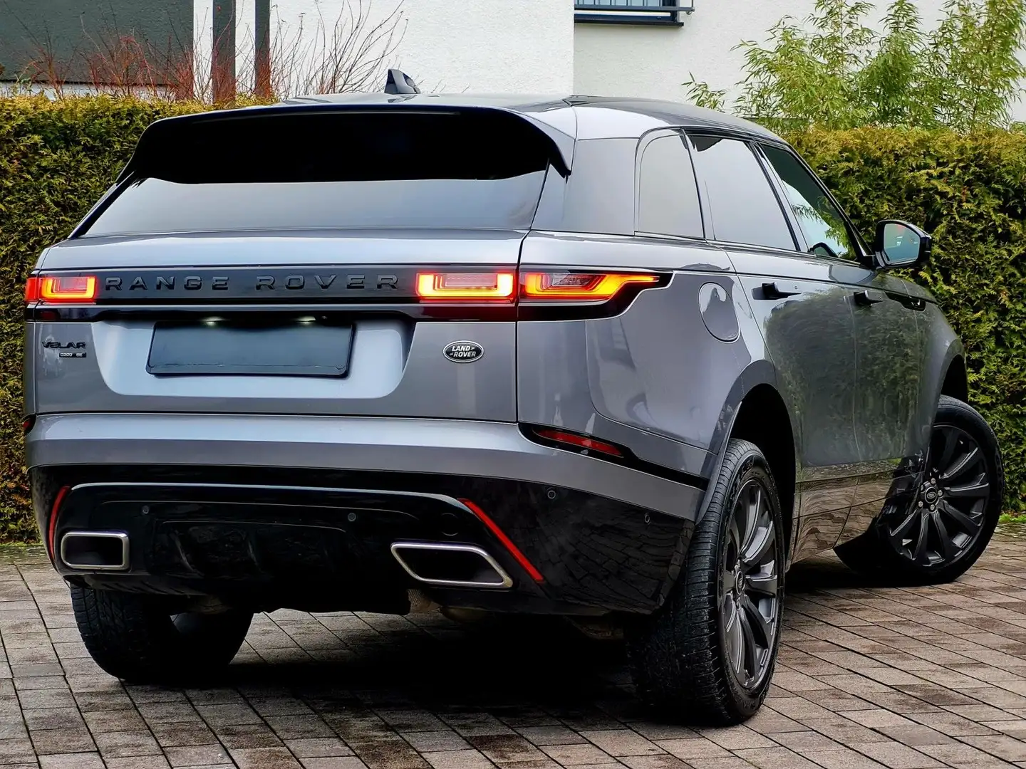 Land Rover Range Rover Velar D300 R-Dynamic SE Aut. *Panor* Grau - 2
