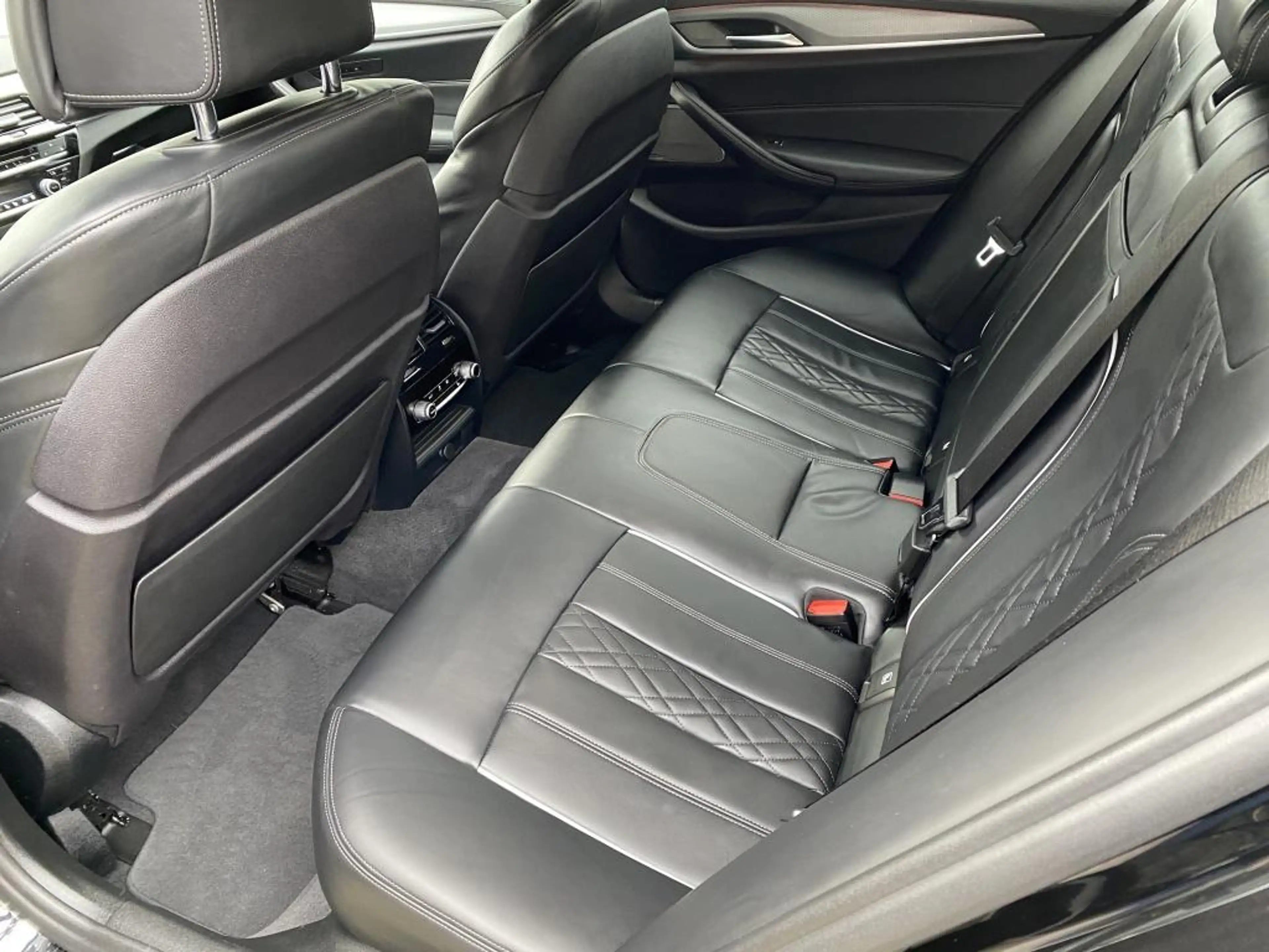 BMW M550 5 Serie M550i xDrive High Executive leer/navigatie — photo 14