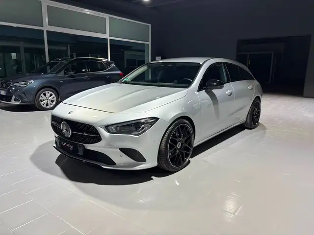 Mercedes-Benz CLA 200 CLA Shooting Brake 200 d Business auto