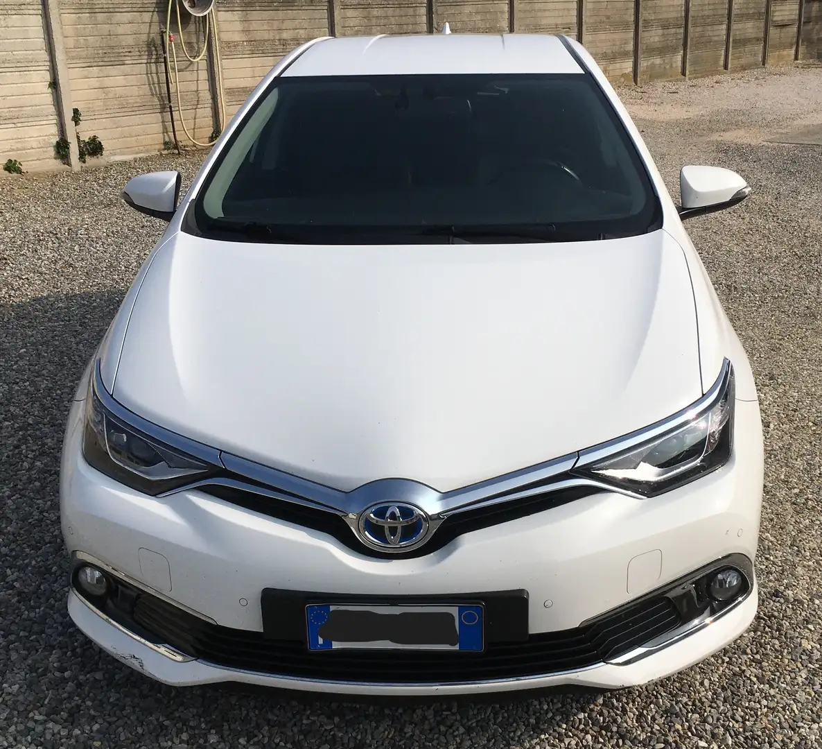 Toyota Auris Auris II 2015 1.8h Lounge cvt Bianco - 2