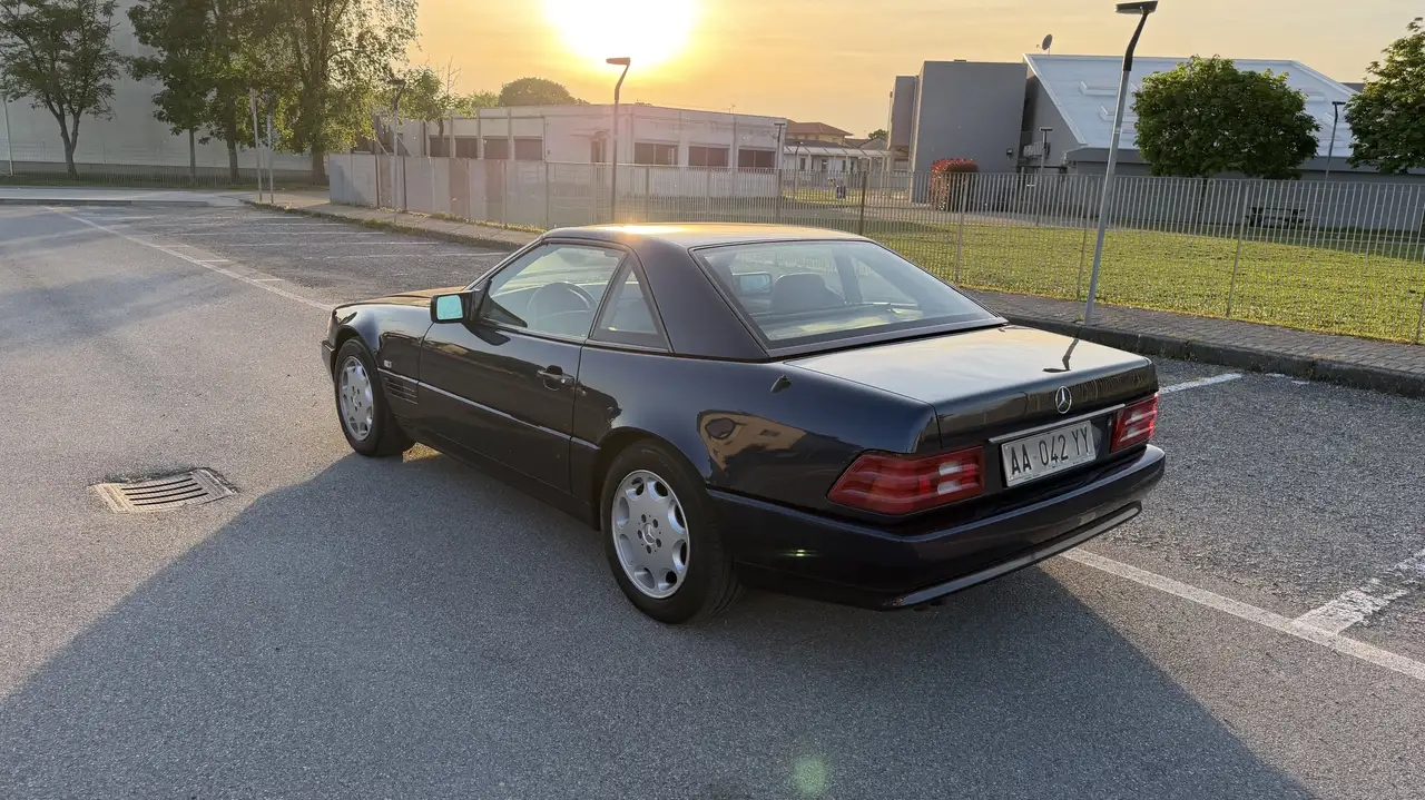Mercedes-Benz SL-Class SL 320 1995