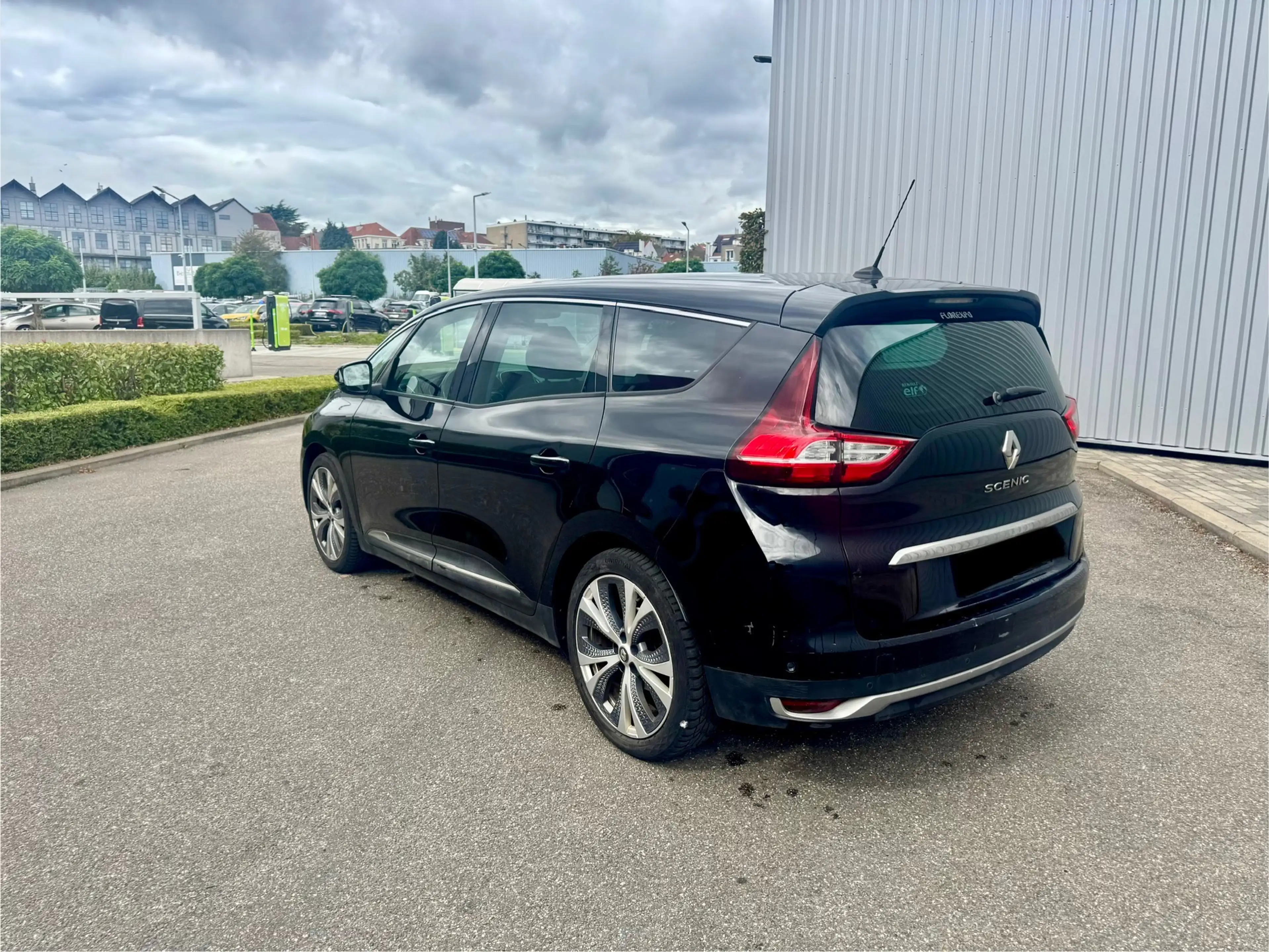 Renault Grand Scenic Grand Scénic 1.7 Blue dCi Black Edition (EU6.2) — photo 5