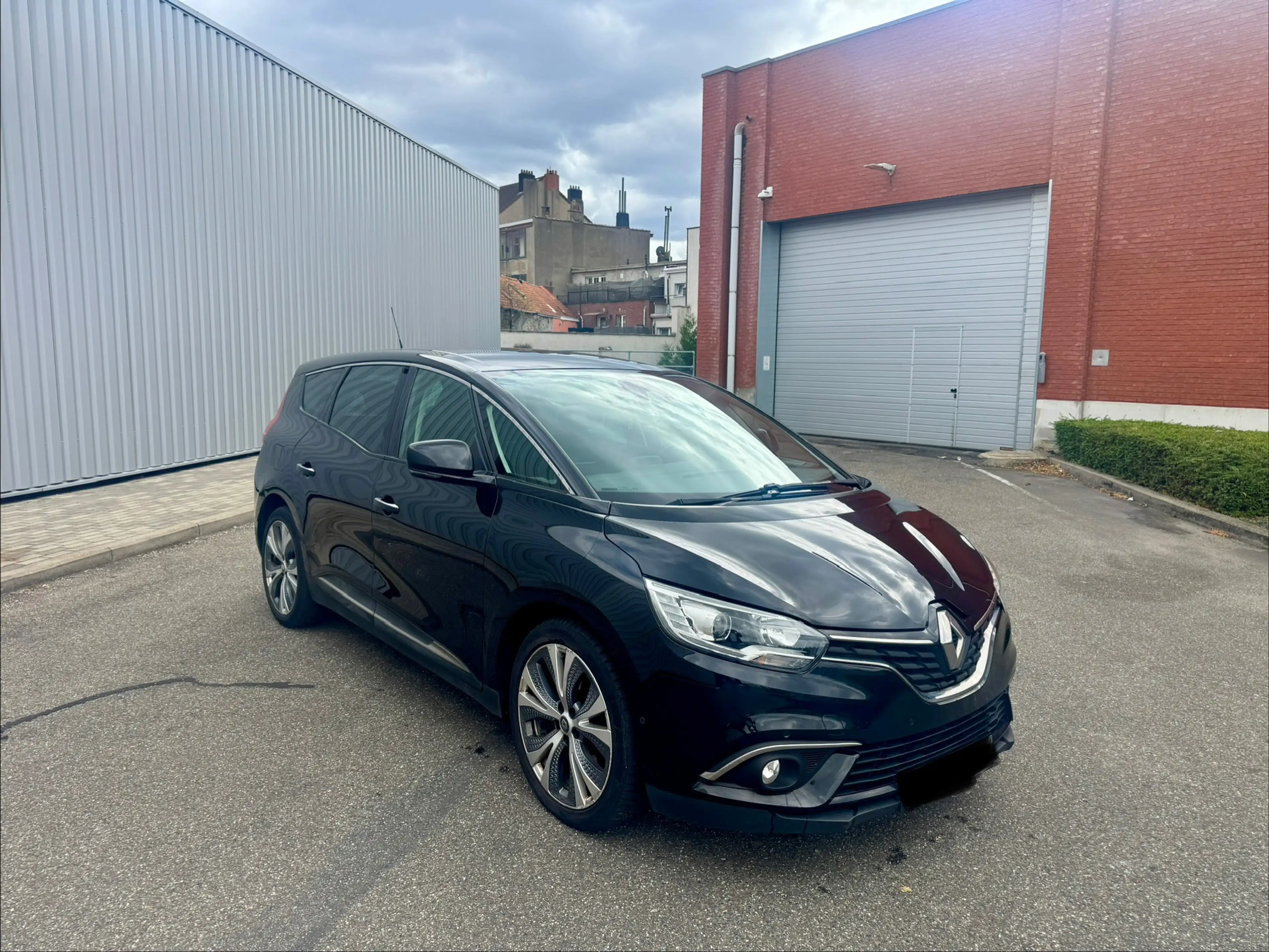 Renault Grand Scenic Grand Scénic 1.7 Blue dCi Black Edition (EU6.2) — photo 7