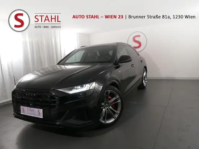 Audi Q8 Audi Q8 Allrad Q8 55 TFSIe quattro T| Auto Stah...