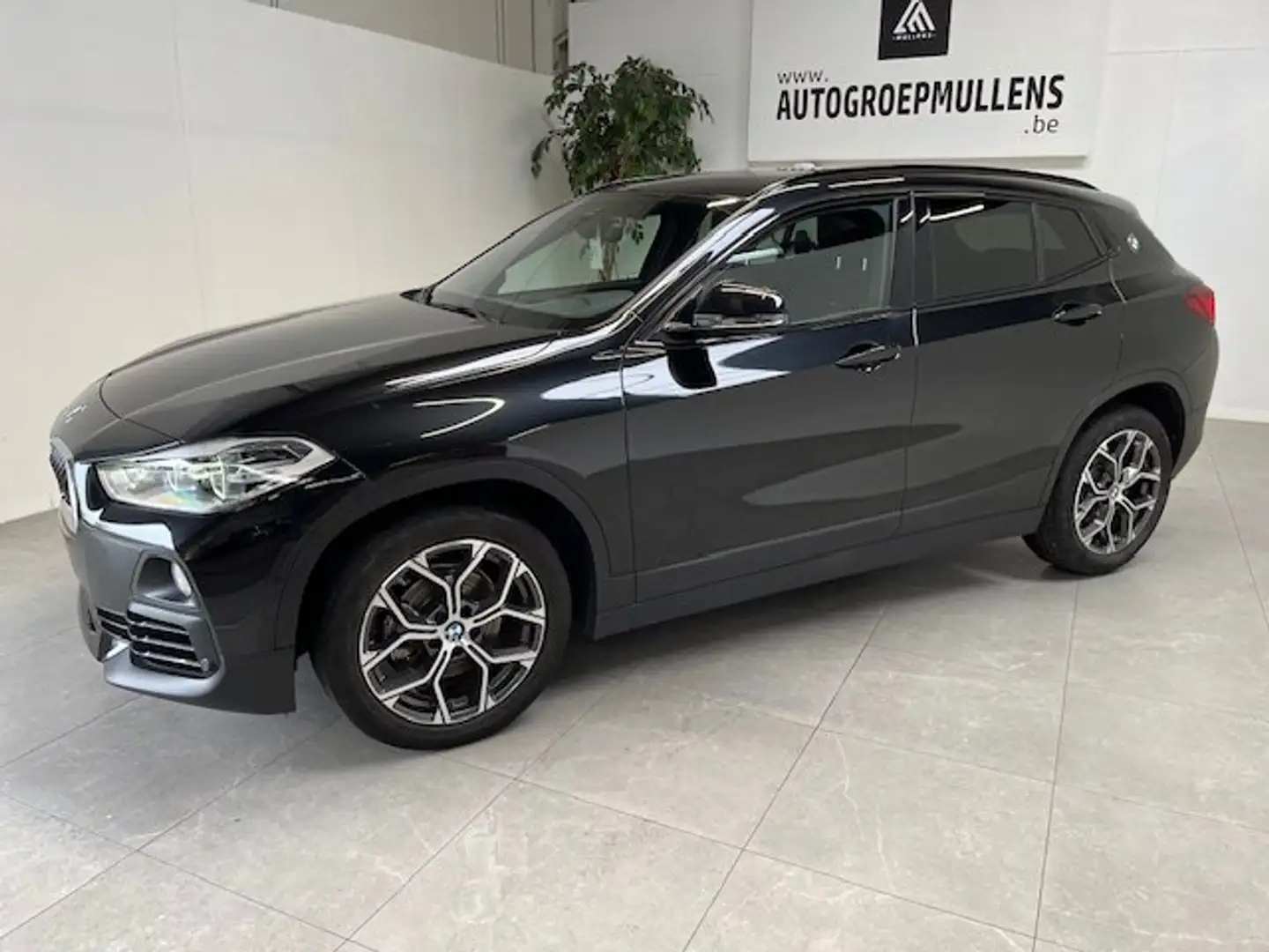 BMW X2 sDrive18i AUT Noir - 1