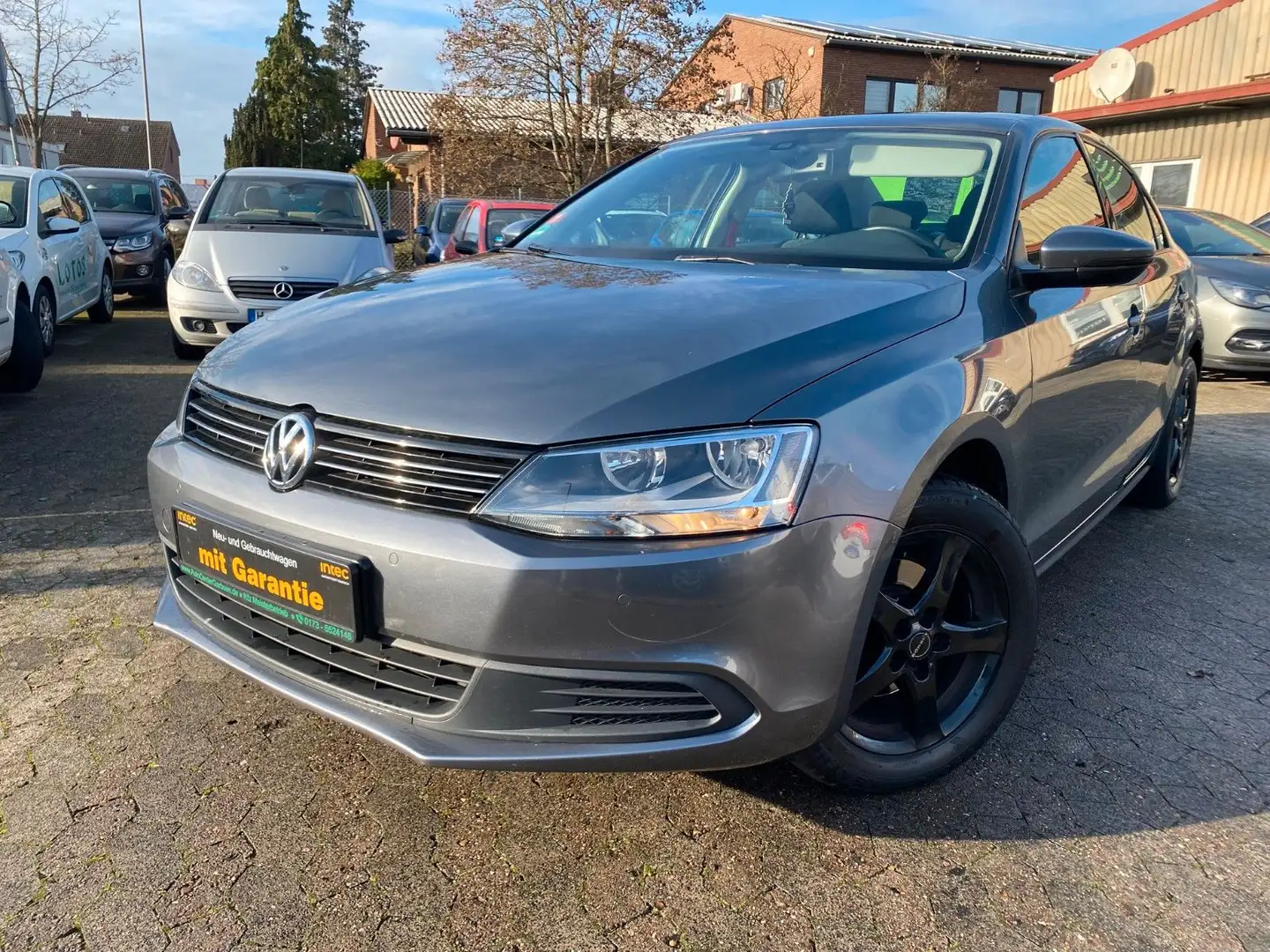 Volkswagen Jetta VI Comfortline Grau - 1